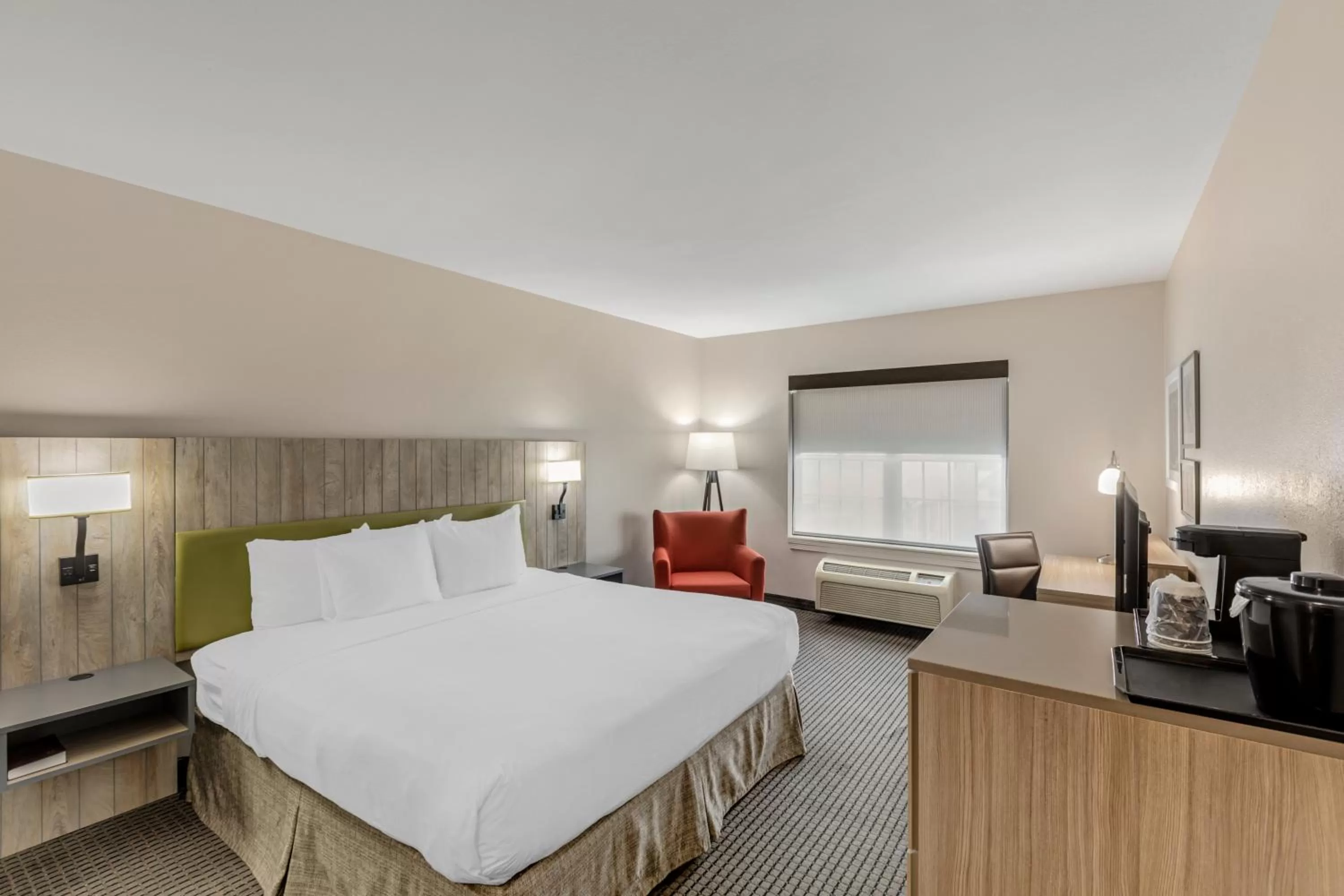Photo of the whole room, Bed in Country Inn & Suites by Radisson, Elk Grove Village-Itasca