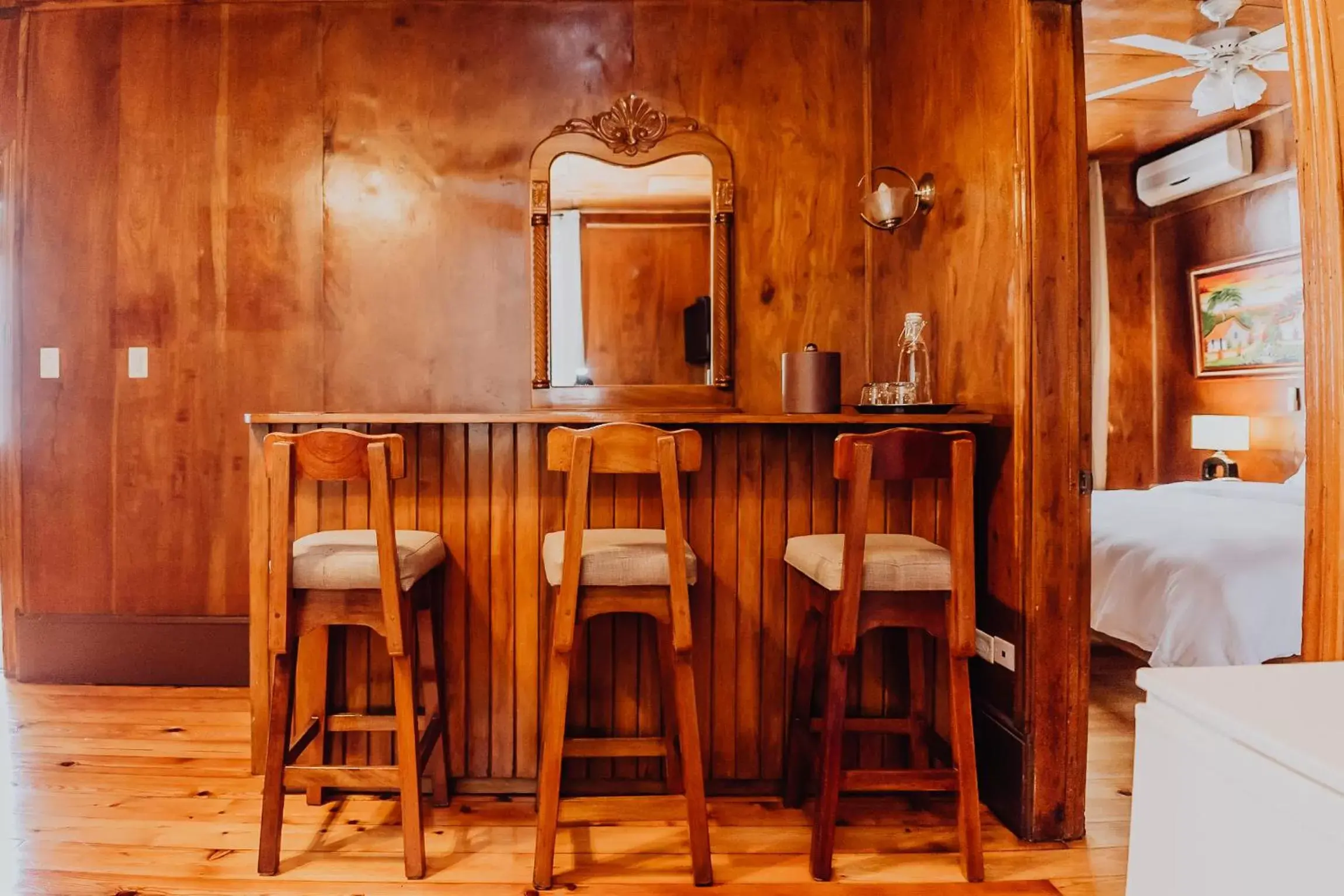 Seating area, Restaurant/Places to Eat in Hotel Dunn Inn