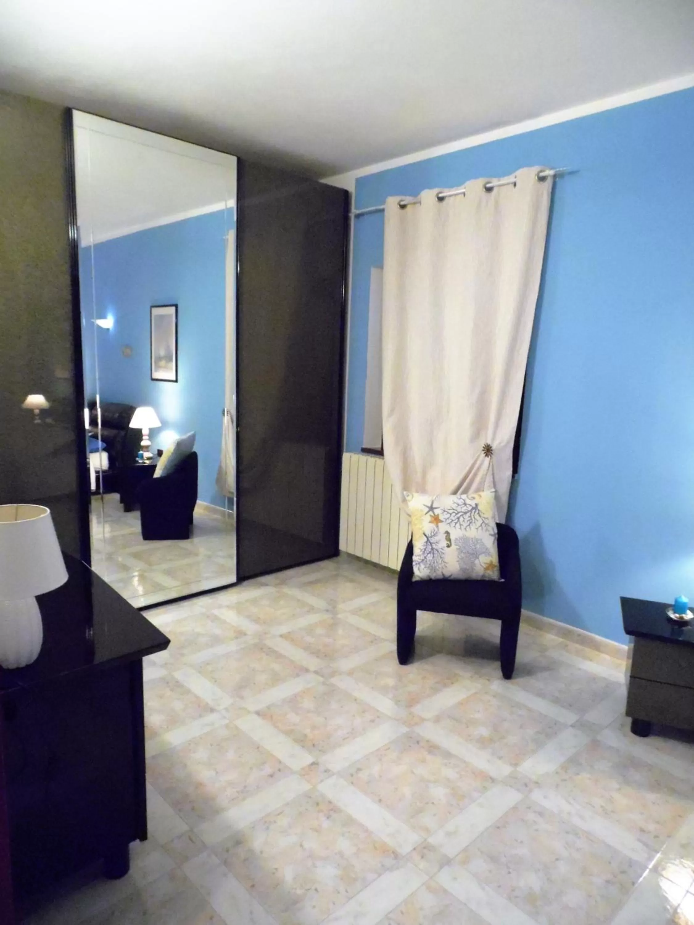 Bedroom, Seating Area in Sole e Luna