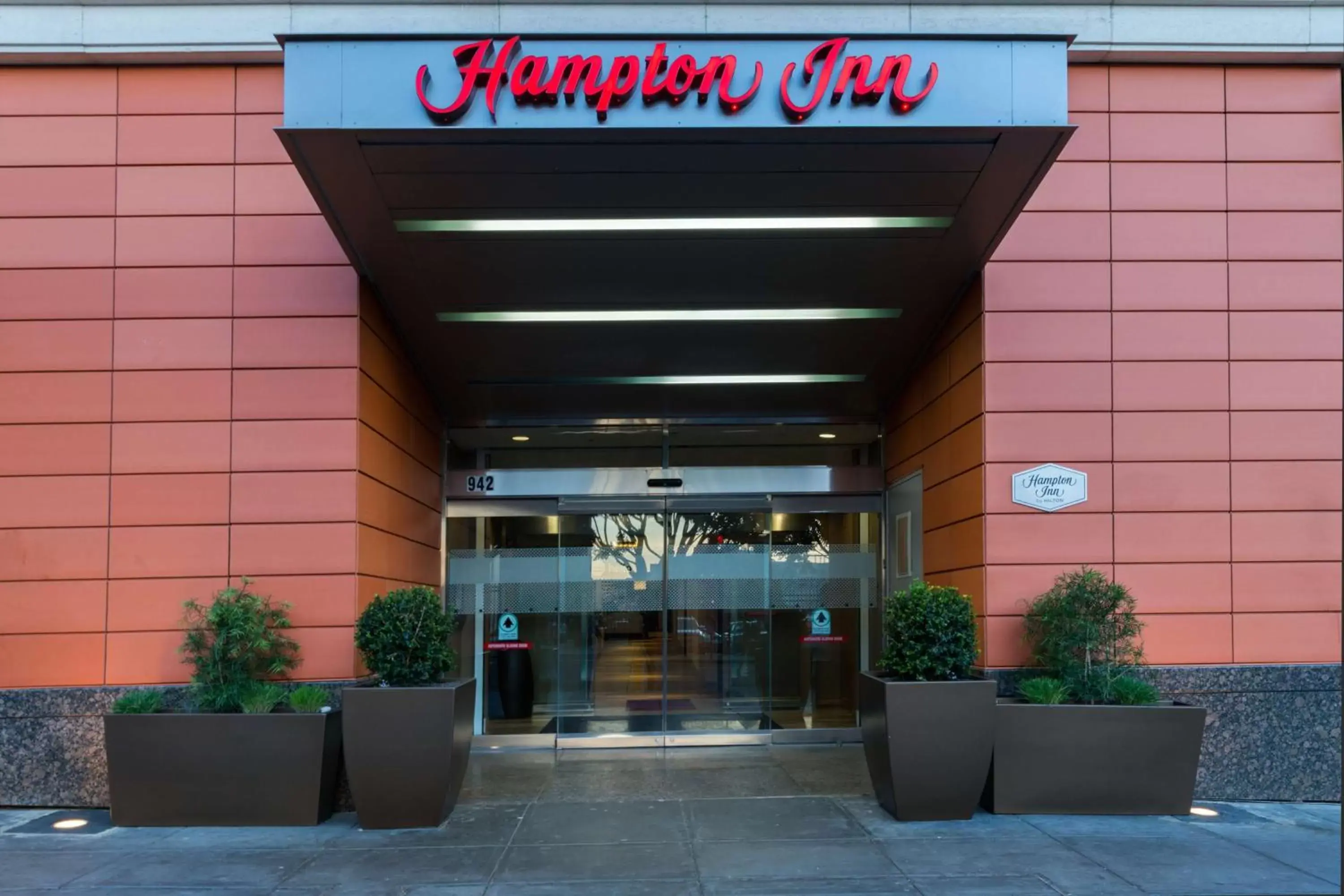 Property building in Hampton Inn San Francisco Downtown/Convention Center Property building in Hampton Inn San Francisco Downtown/Convention Center