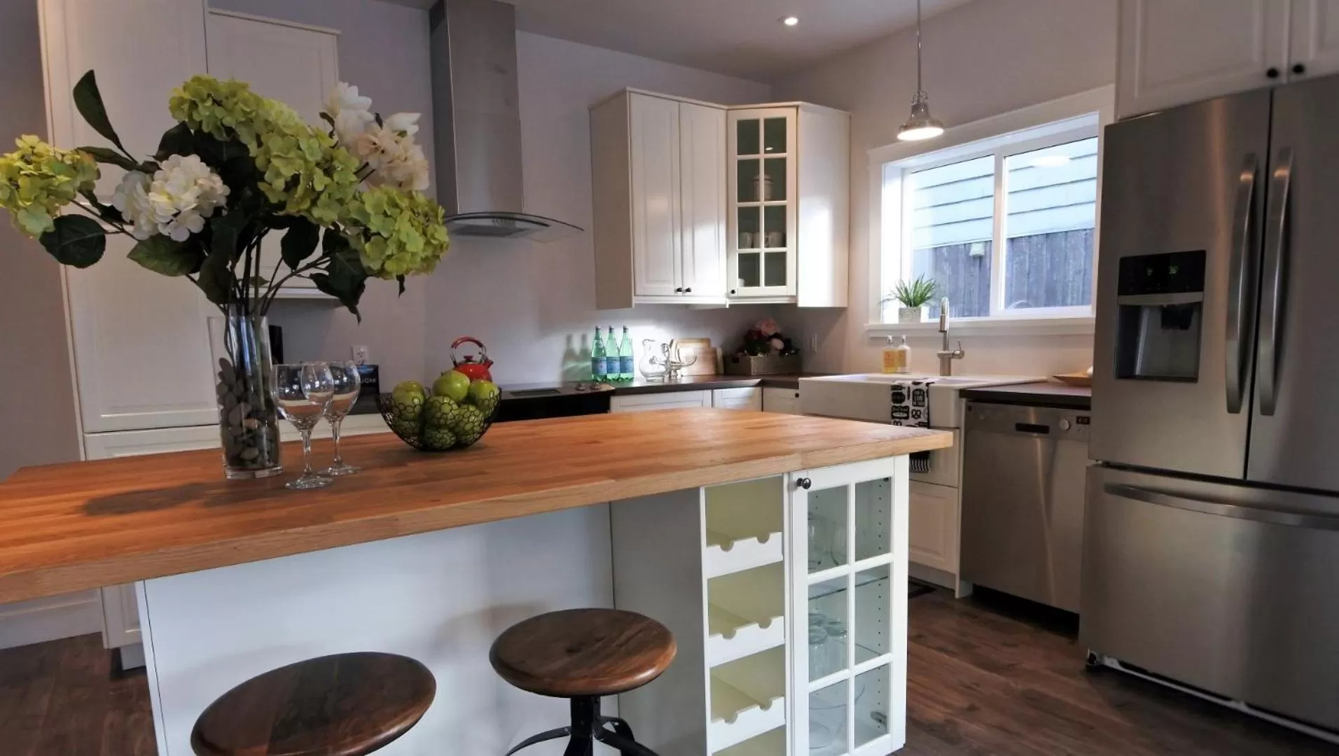 Black Rooster Guesthouse