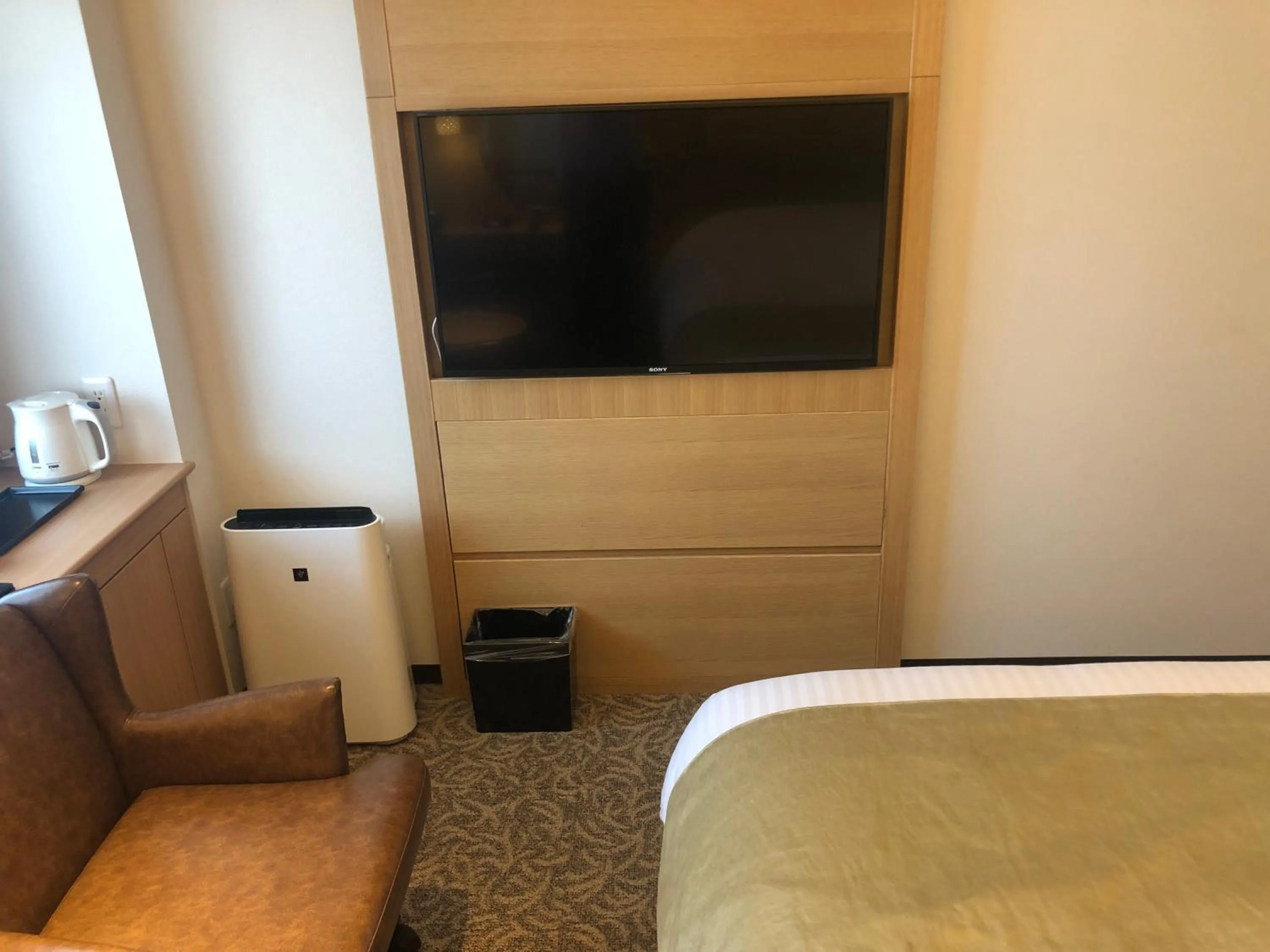 TV and multimedia, Bed in Kobe Luminous Hotel Sannomiya