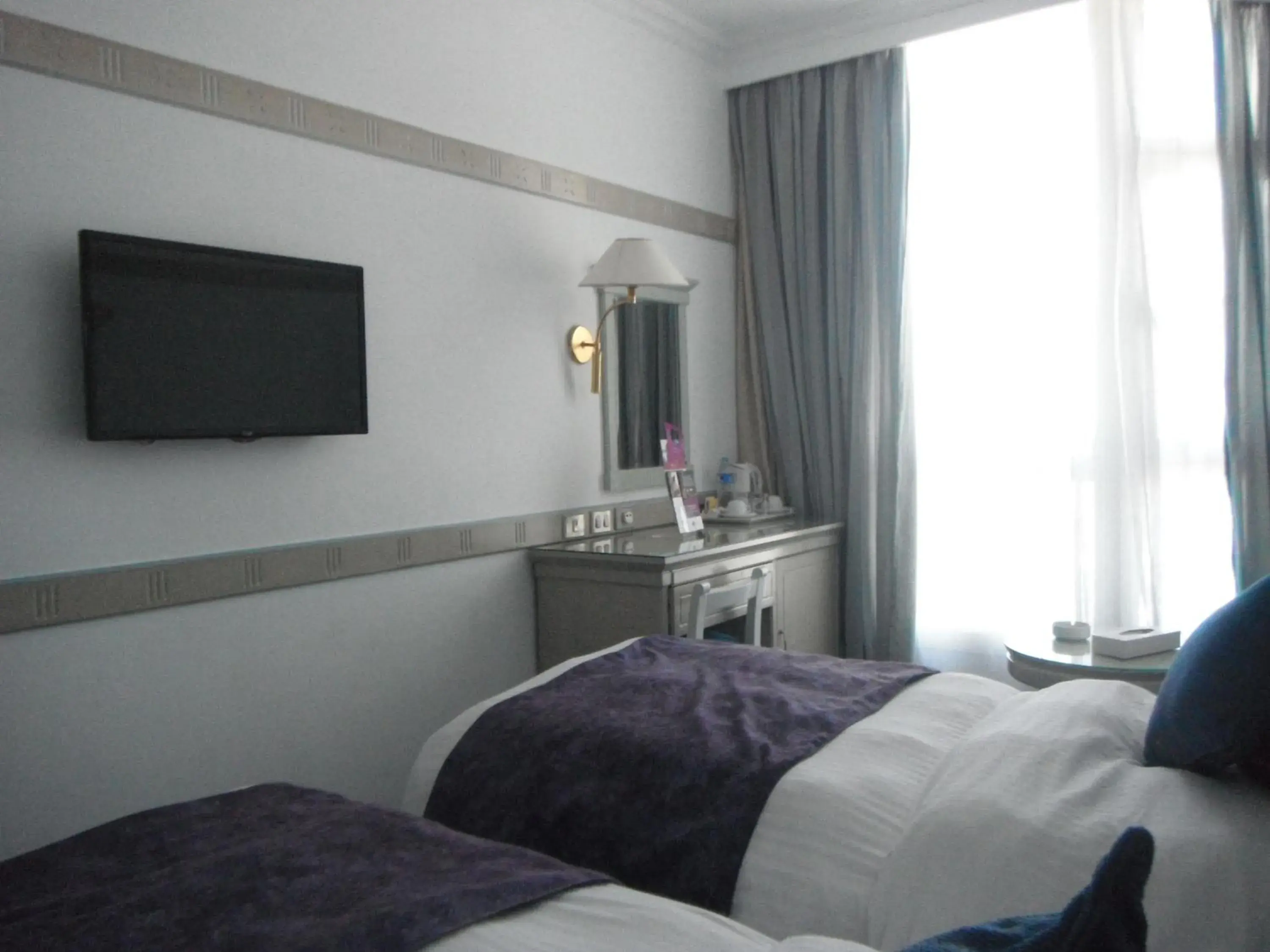 TV and multimedia, Bed in Romance Alexandria Hotel