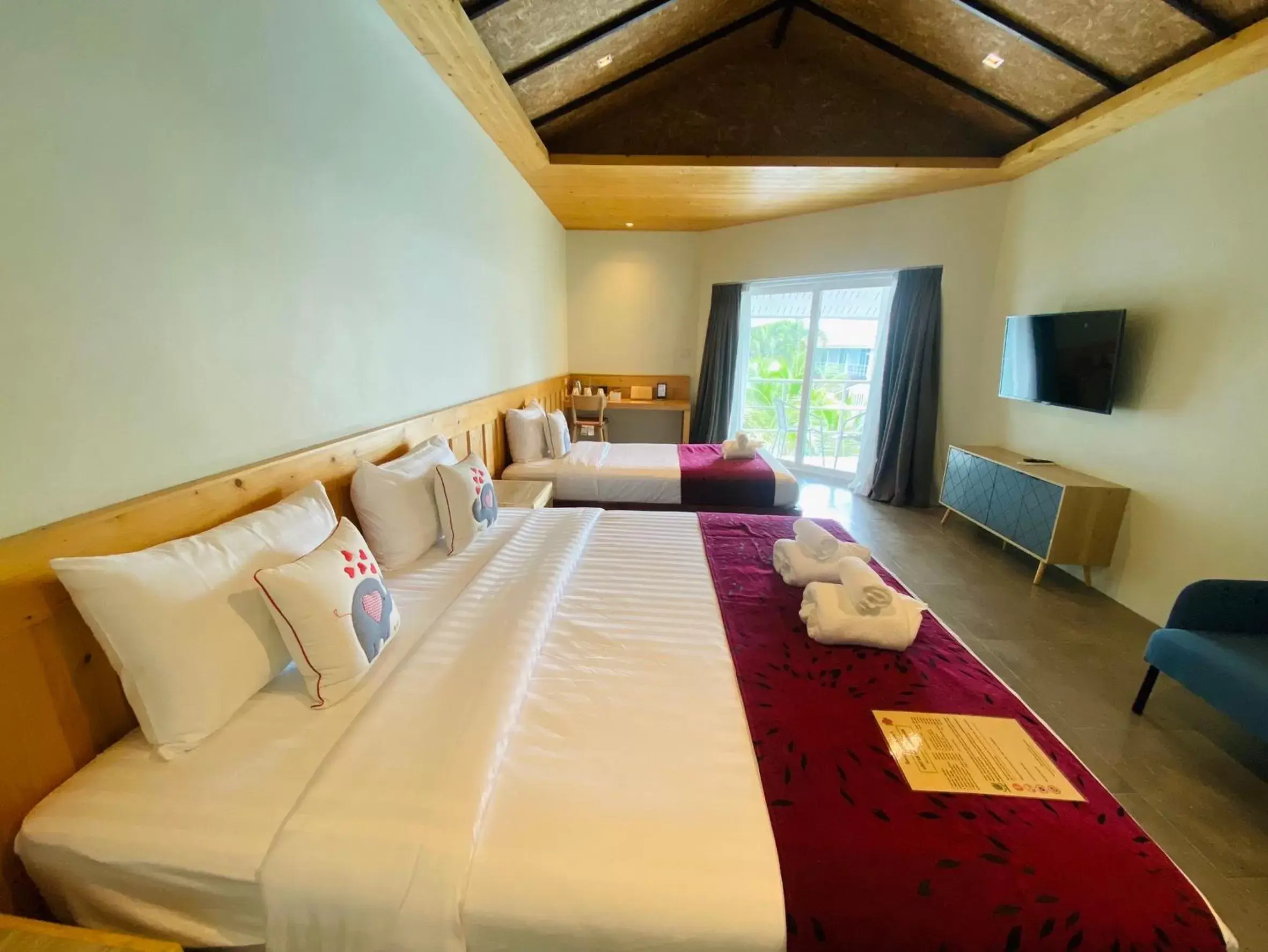 Bedroom, Bed in Good Times Resort -SHA Extra Plus