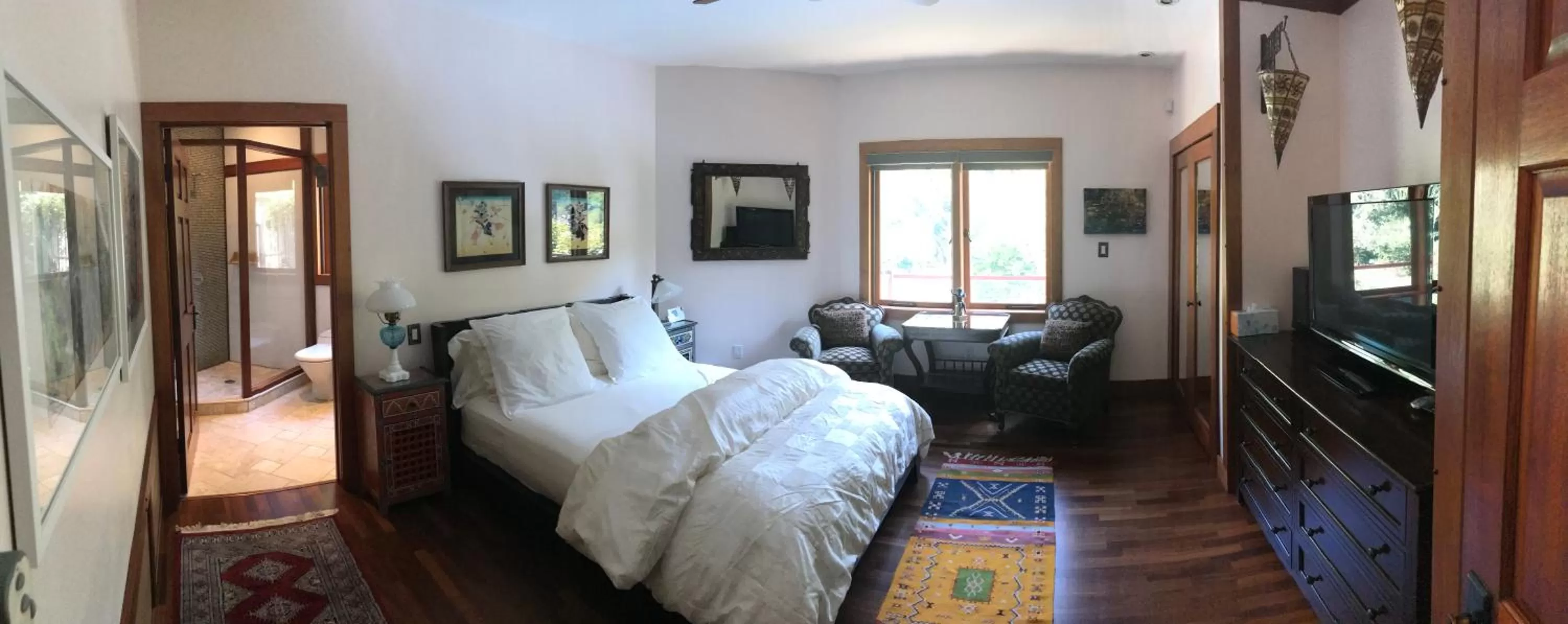 Seating Area in East Hampton Art House Bed and Breakfast