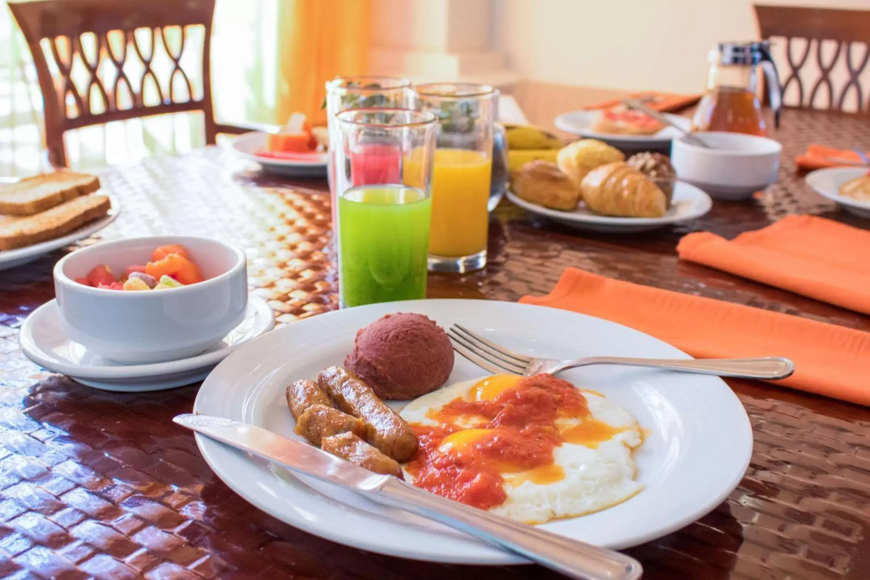 Restaurant/places to eat, Breakfast in Clarion Hotel Real Tegucigalpa