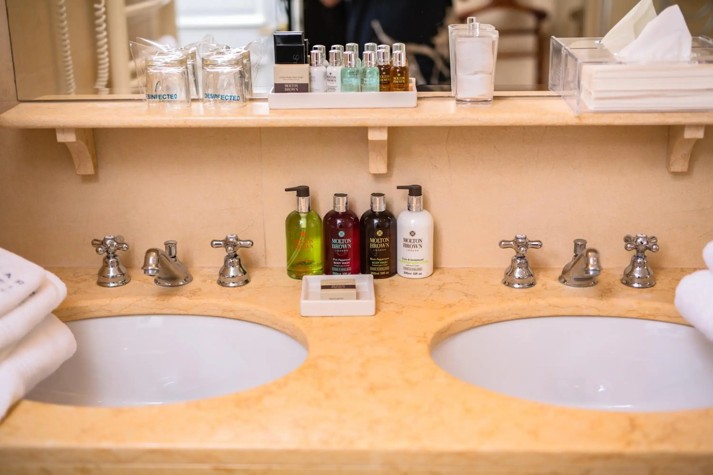 Bathroom in Lesar Hotel Angel - Member of Hip Hotels