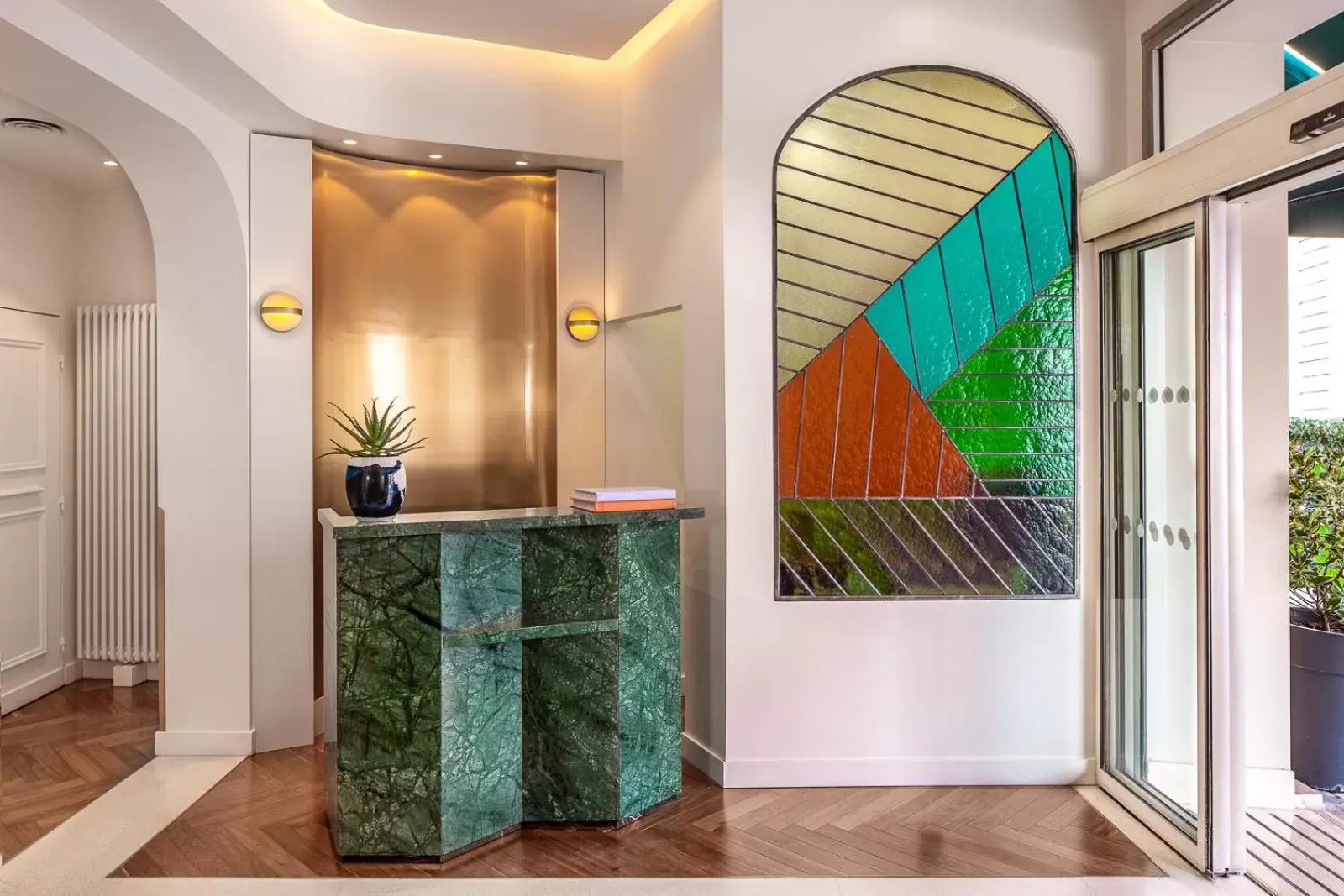 Lobby or reception in Hotel Le Friedland Lobby or reception in Hotel Le Friedland