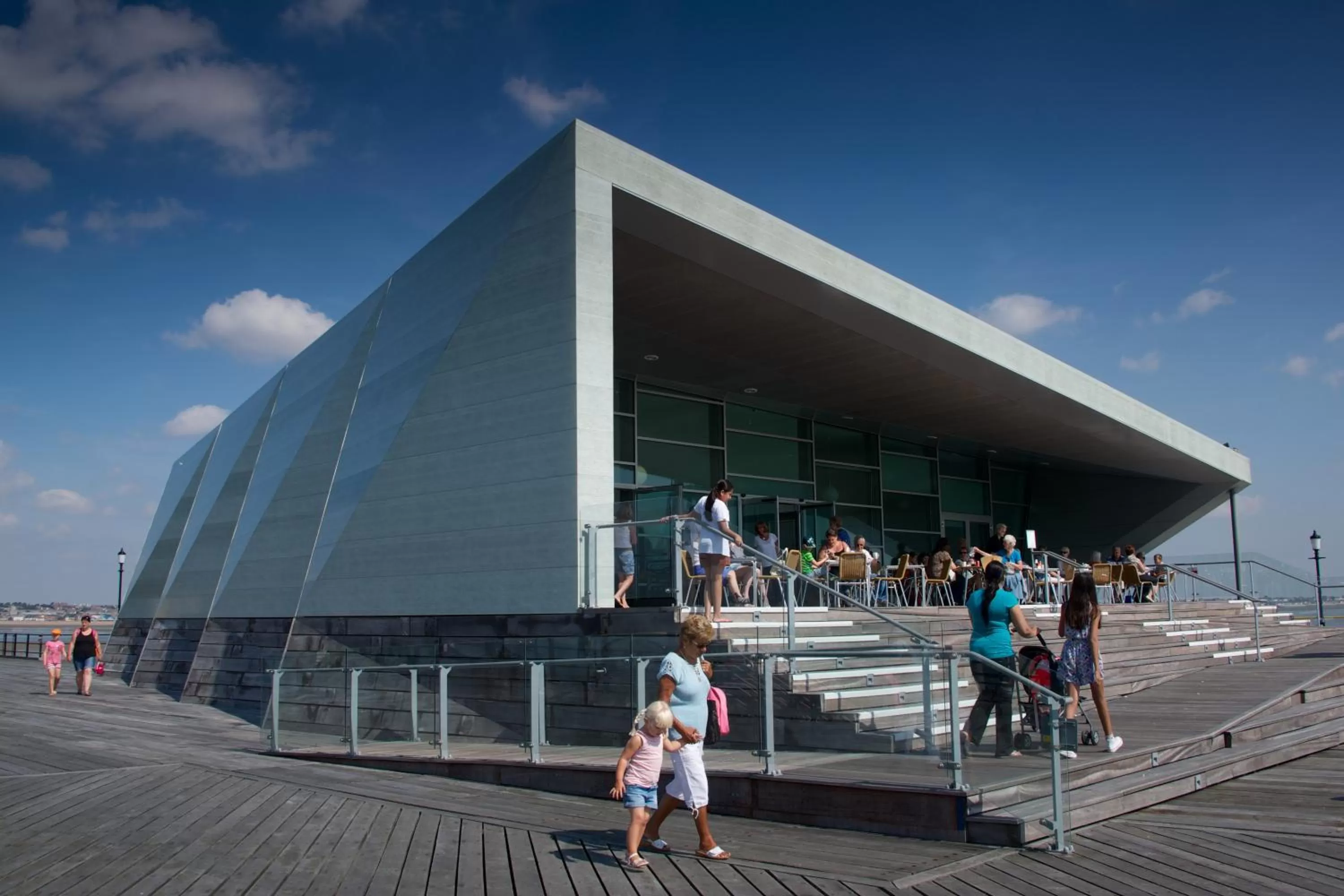 Area and facilities in Holiday Inn Southend by IHG