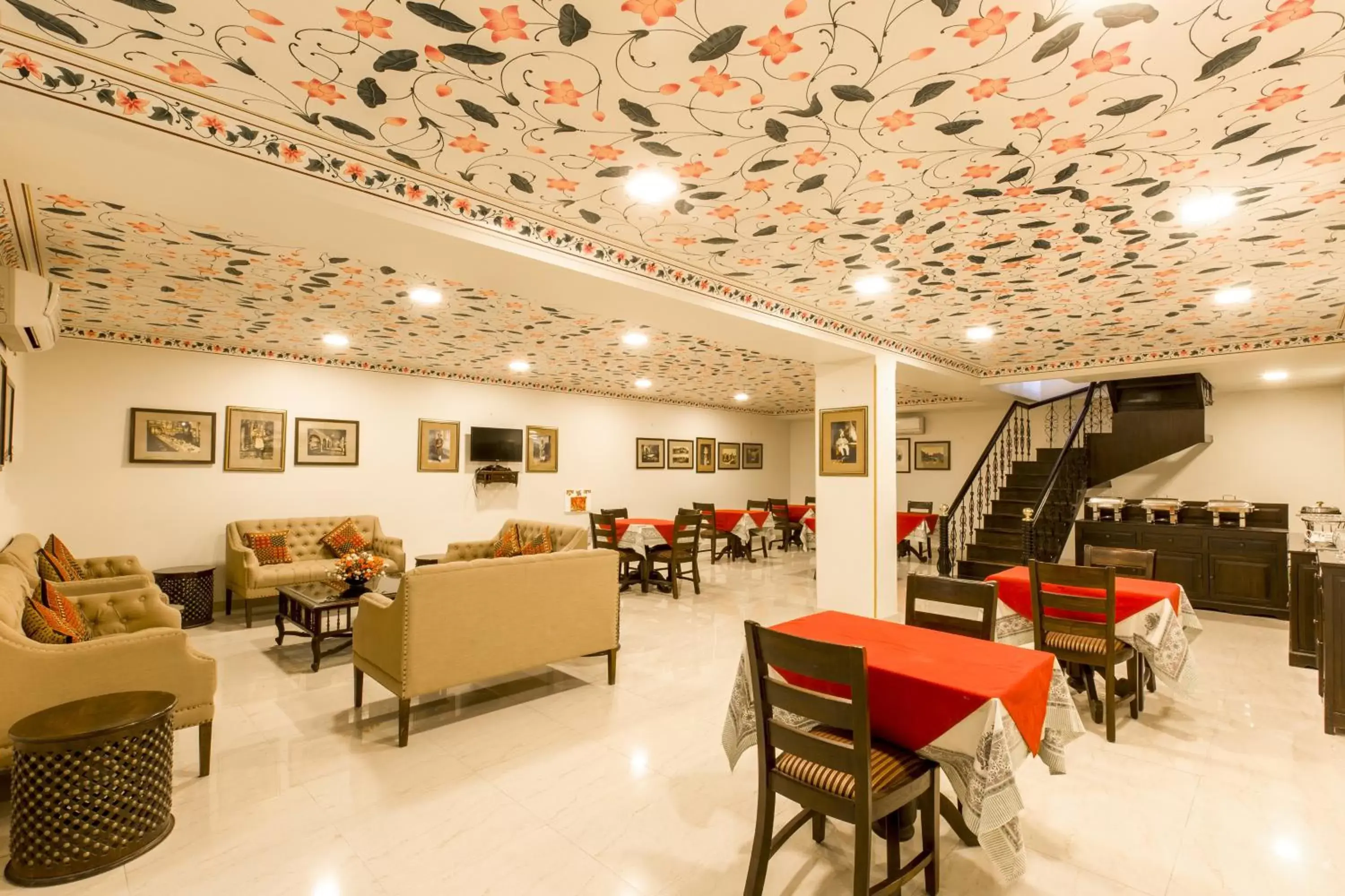 Banquet/Function facilities, Restaurant/Places to Eat in Umaid Residency - A Regal Heritage Home