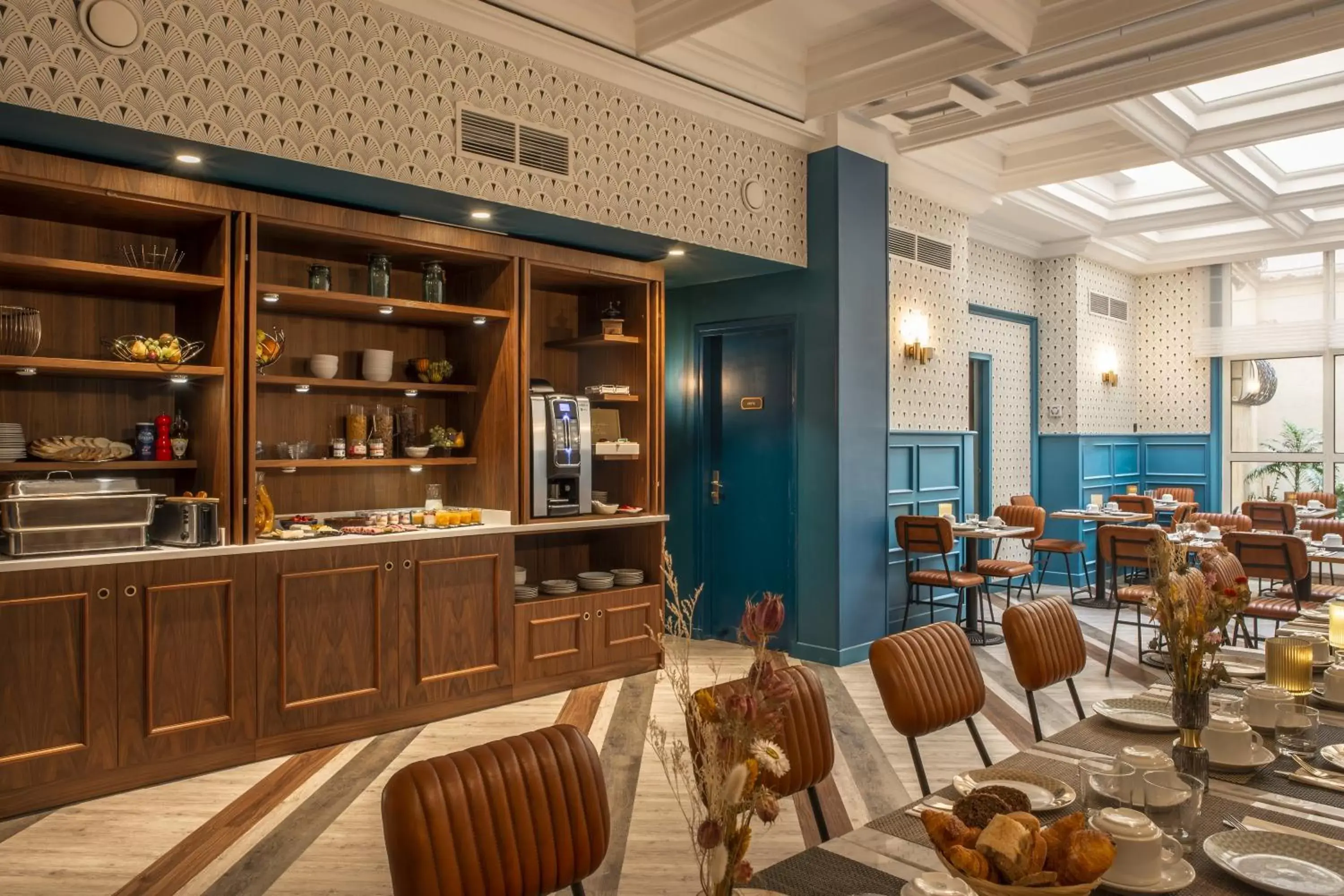 Continental breakfast in Hôtel Le Bristol Continental breakfast in Hôtel Le Bristol