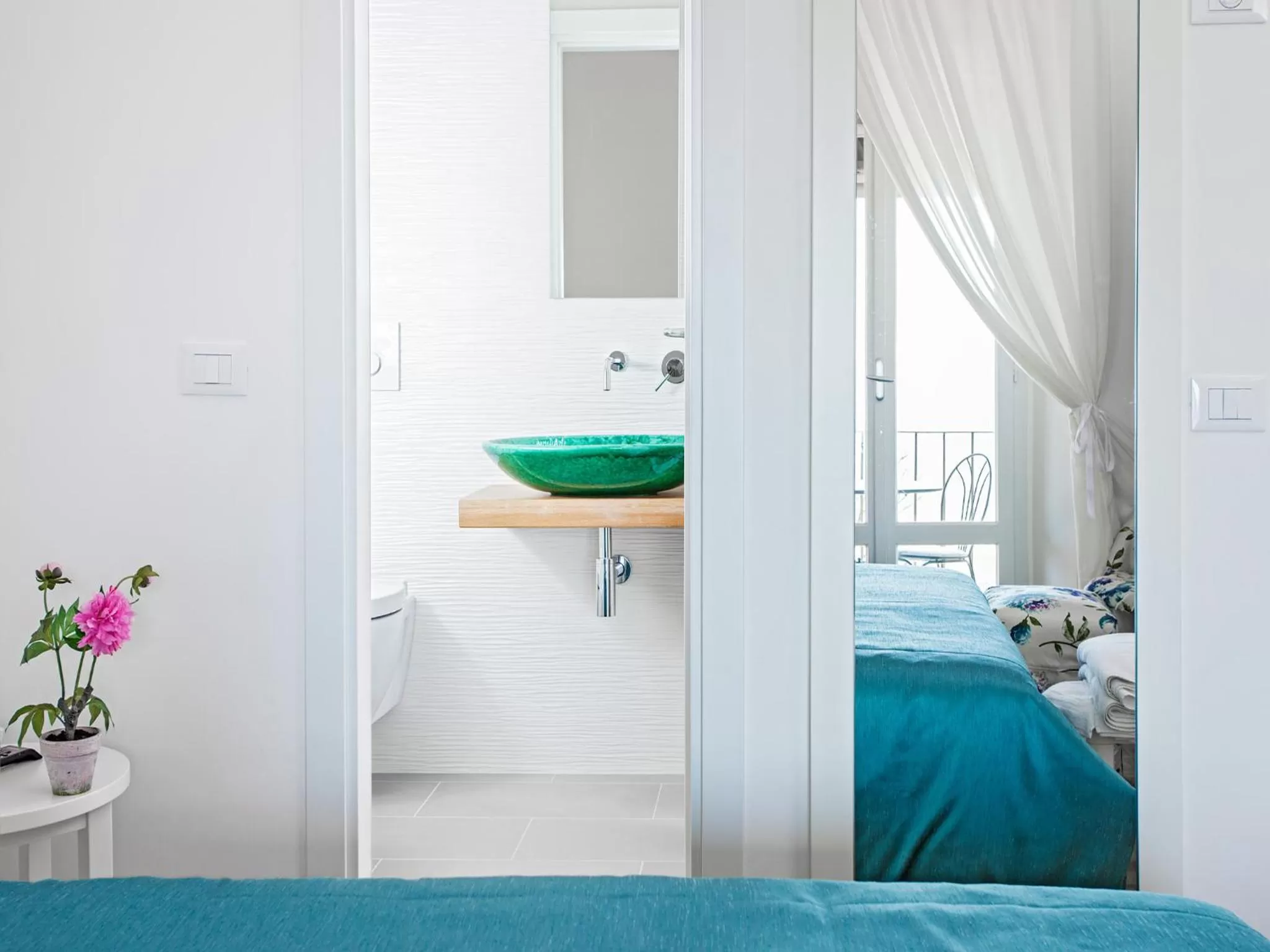Bathroom, Bed in Hotel Ideale