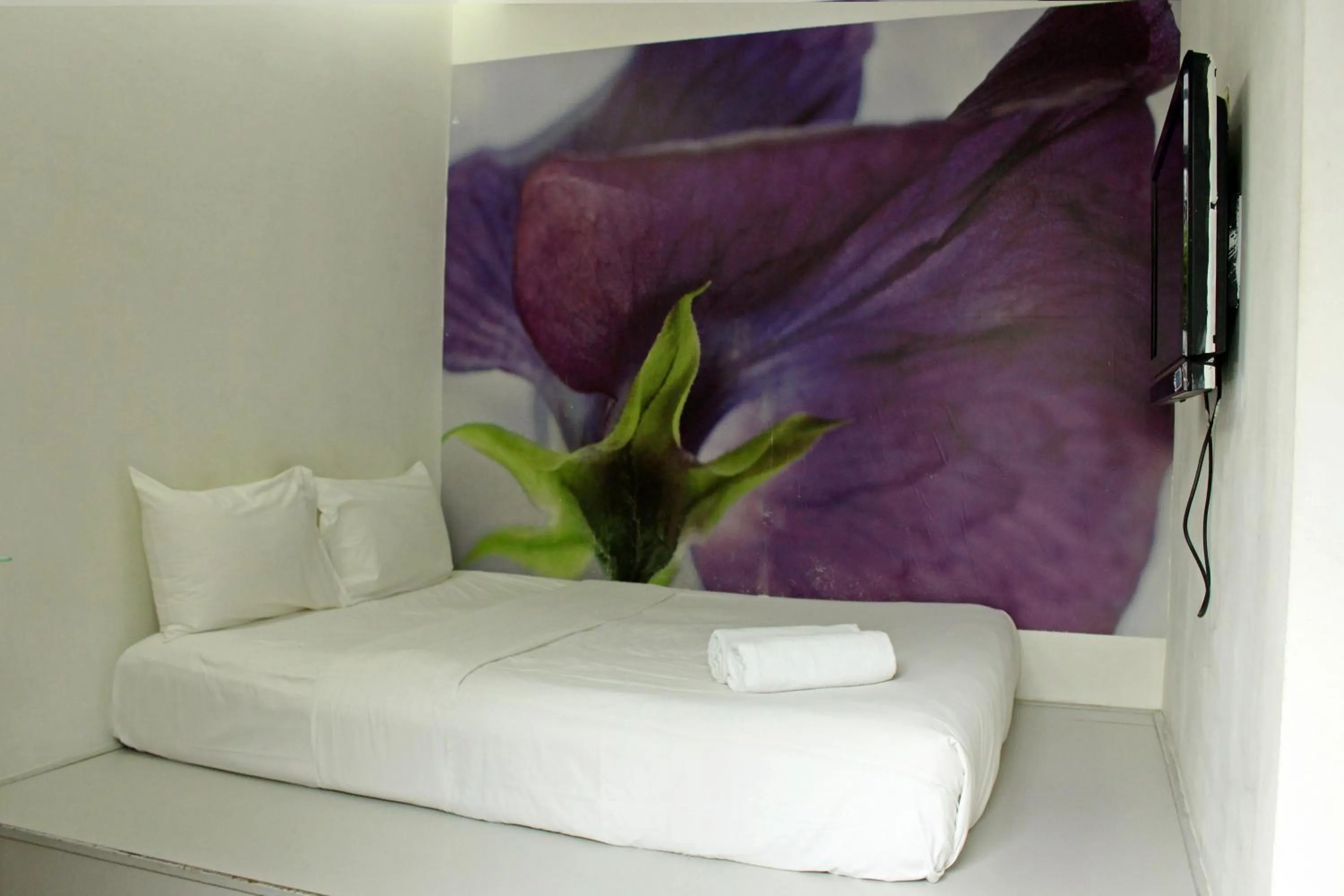 Bedroom, Bed in V Garden Hotel