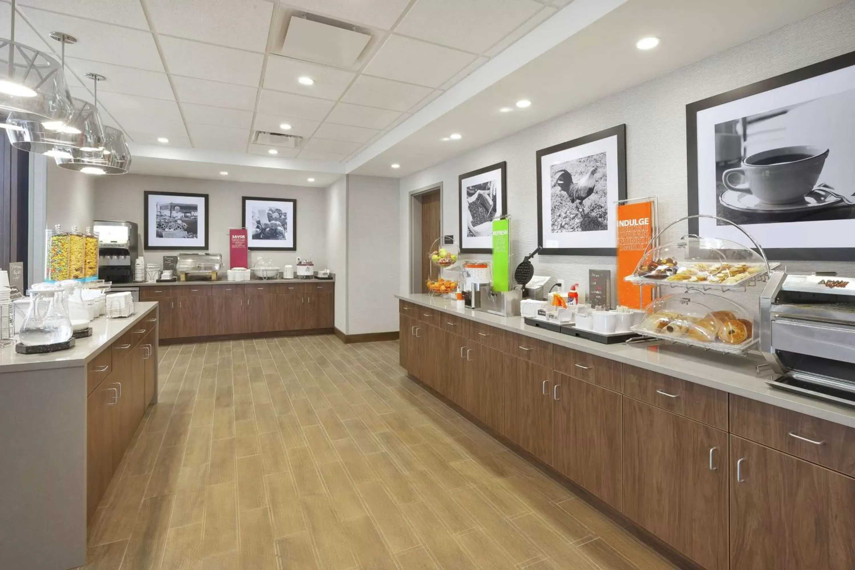 Breakfast, Restaurant/Places to Eat in Hampton Inn & Suites Grandville Grand Rapids South