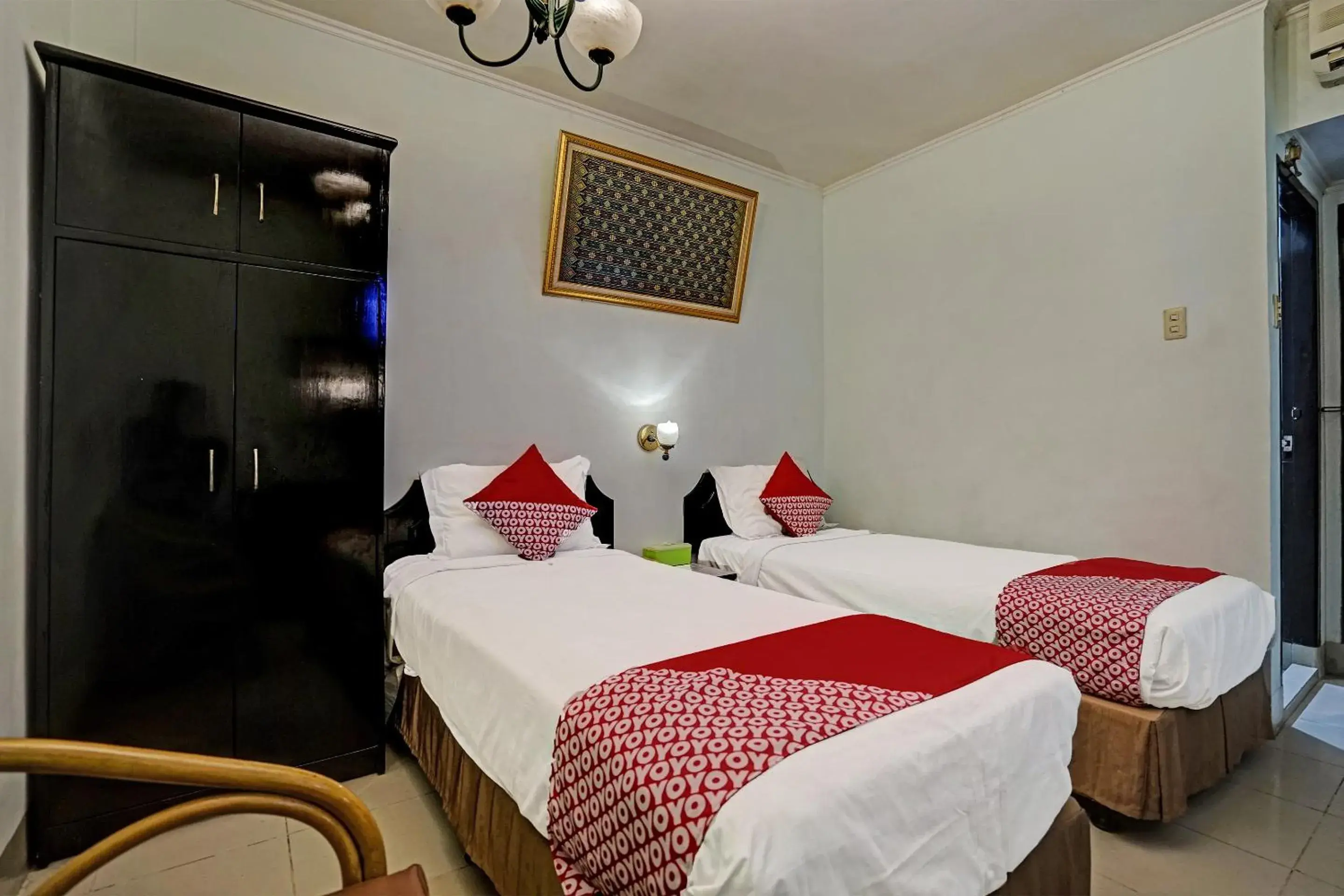 Bedroom, Bed in SUPER OYO 91805 Hotel Wisma Bari