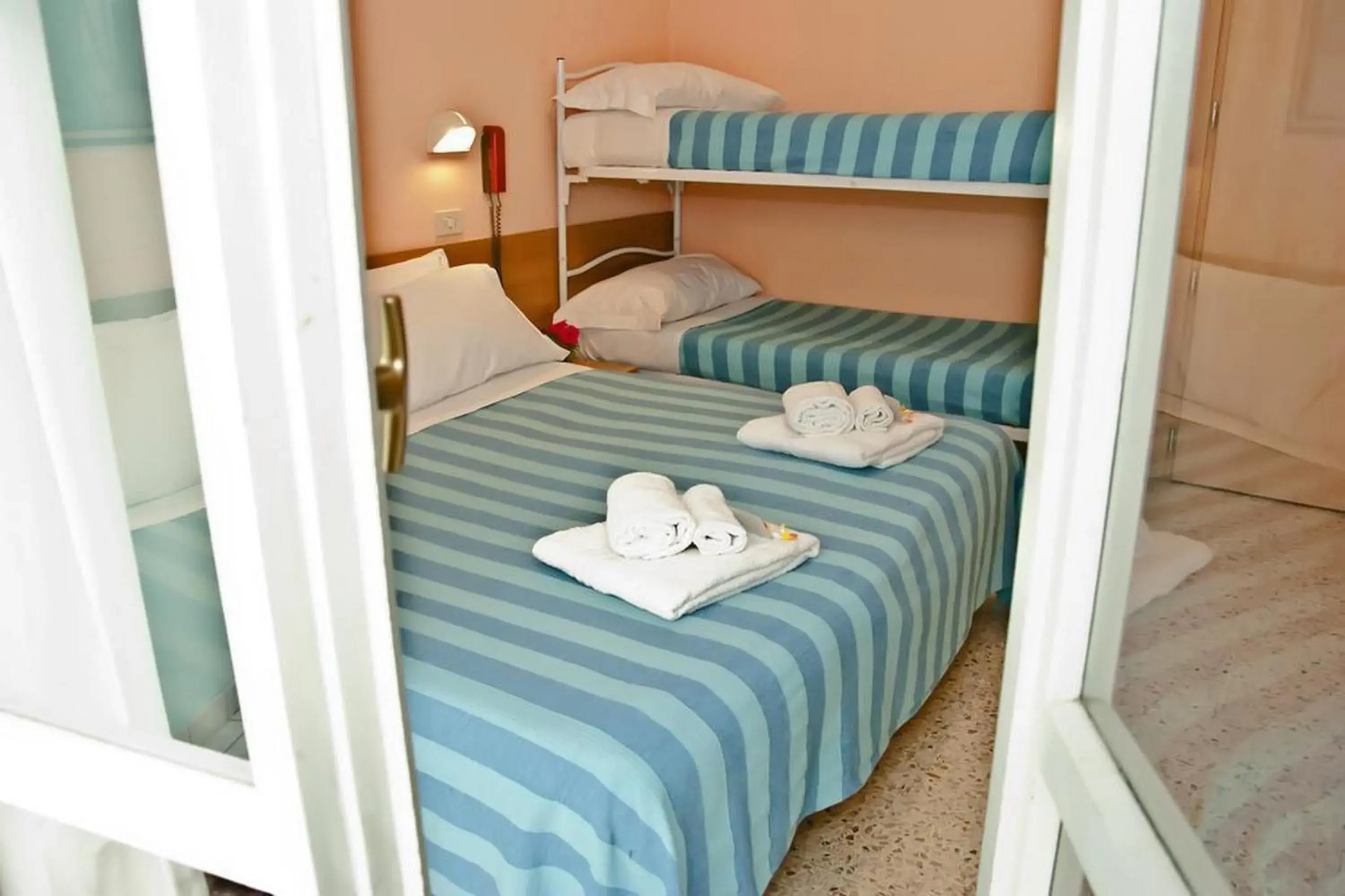 Bunk Bed in Hotel Staccoli