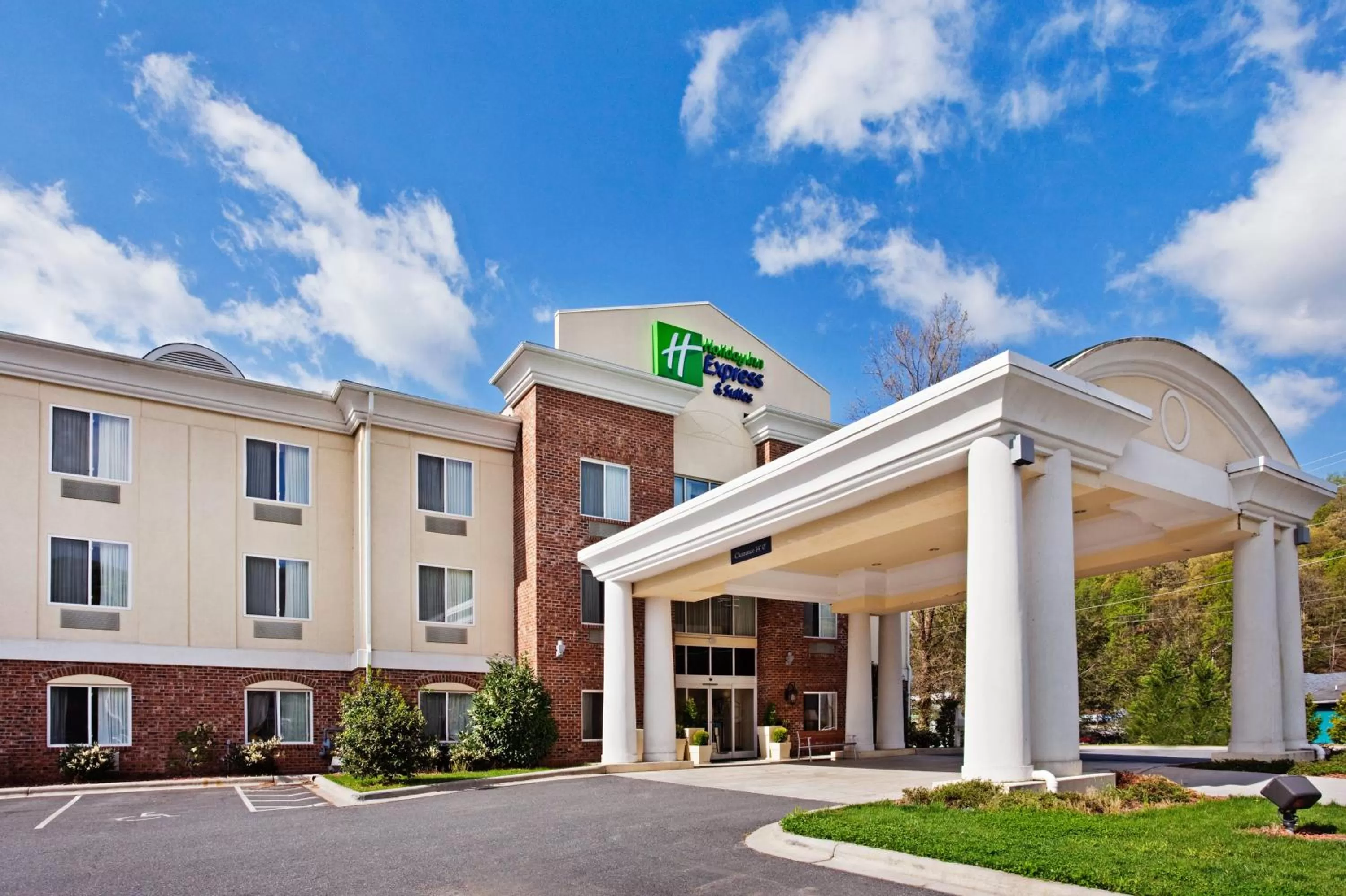 Holiday Inn Express Hotel & Suites Cherokee-Casino by IHG
