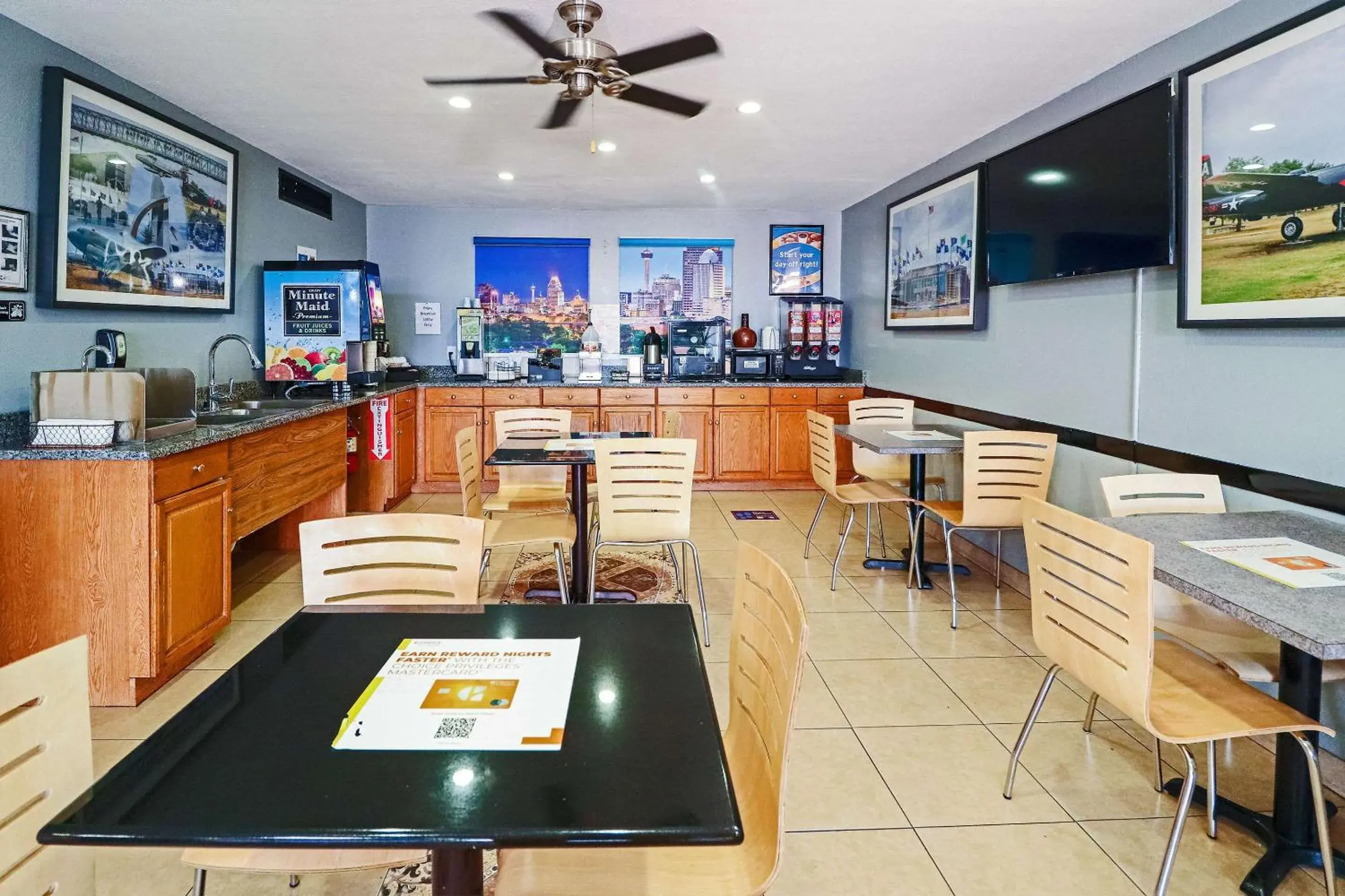 Breakfast, Restaurant/Places to Eat in Rodeway Inn San Antonio Lackland AFB - SeaWorld