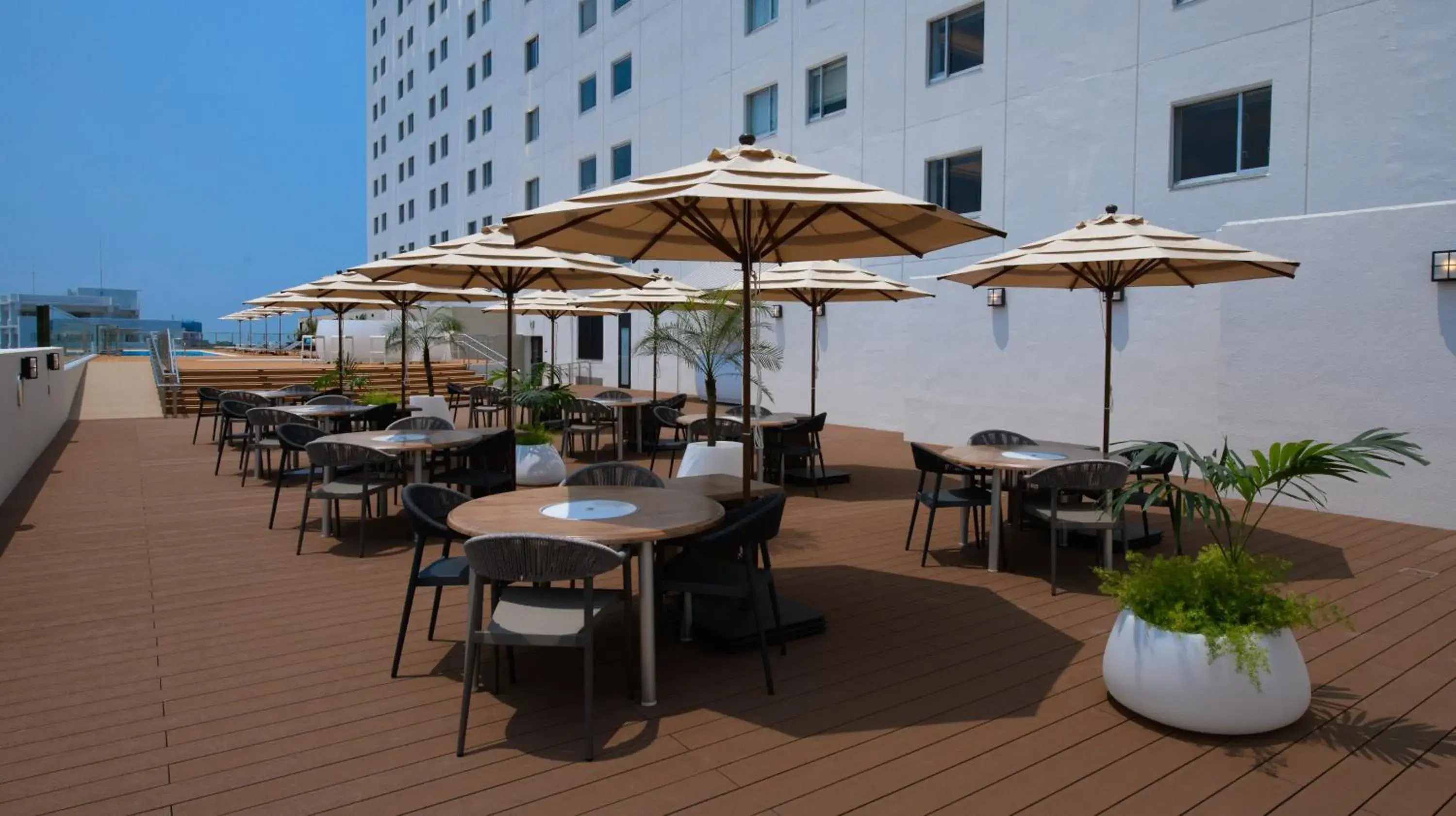 BBQ facilities, Restaurant/Places to Eat in Novotel Okinawa Naha