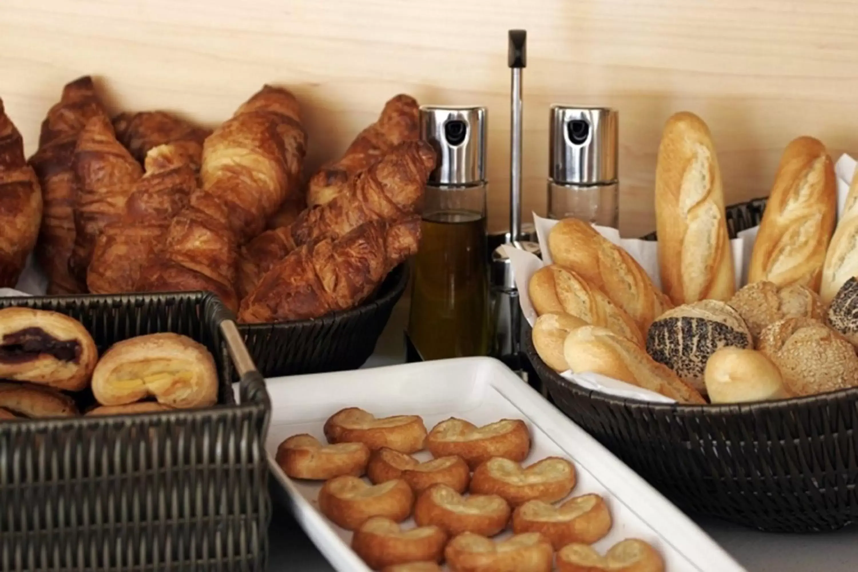 Continental breakfast, Breakfast in Hotel Holiday Inn Express Madrid-Rivas