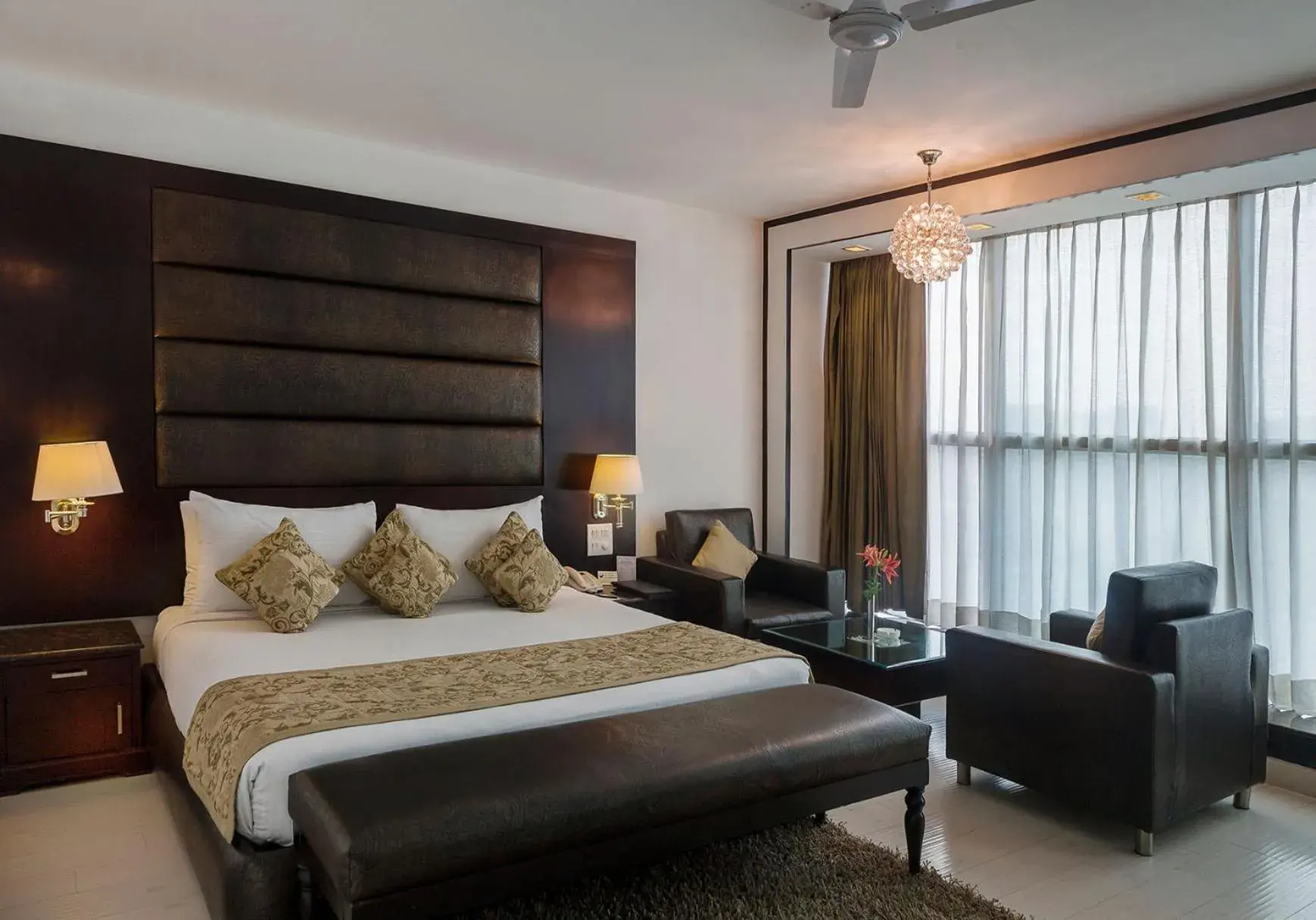 Bedroom, Bed in Hotel Shanti Palace Mahipalpur Bedroom, Bed in Hotel Shanti Palace Mahipalpur