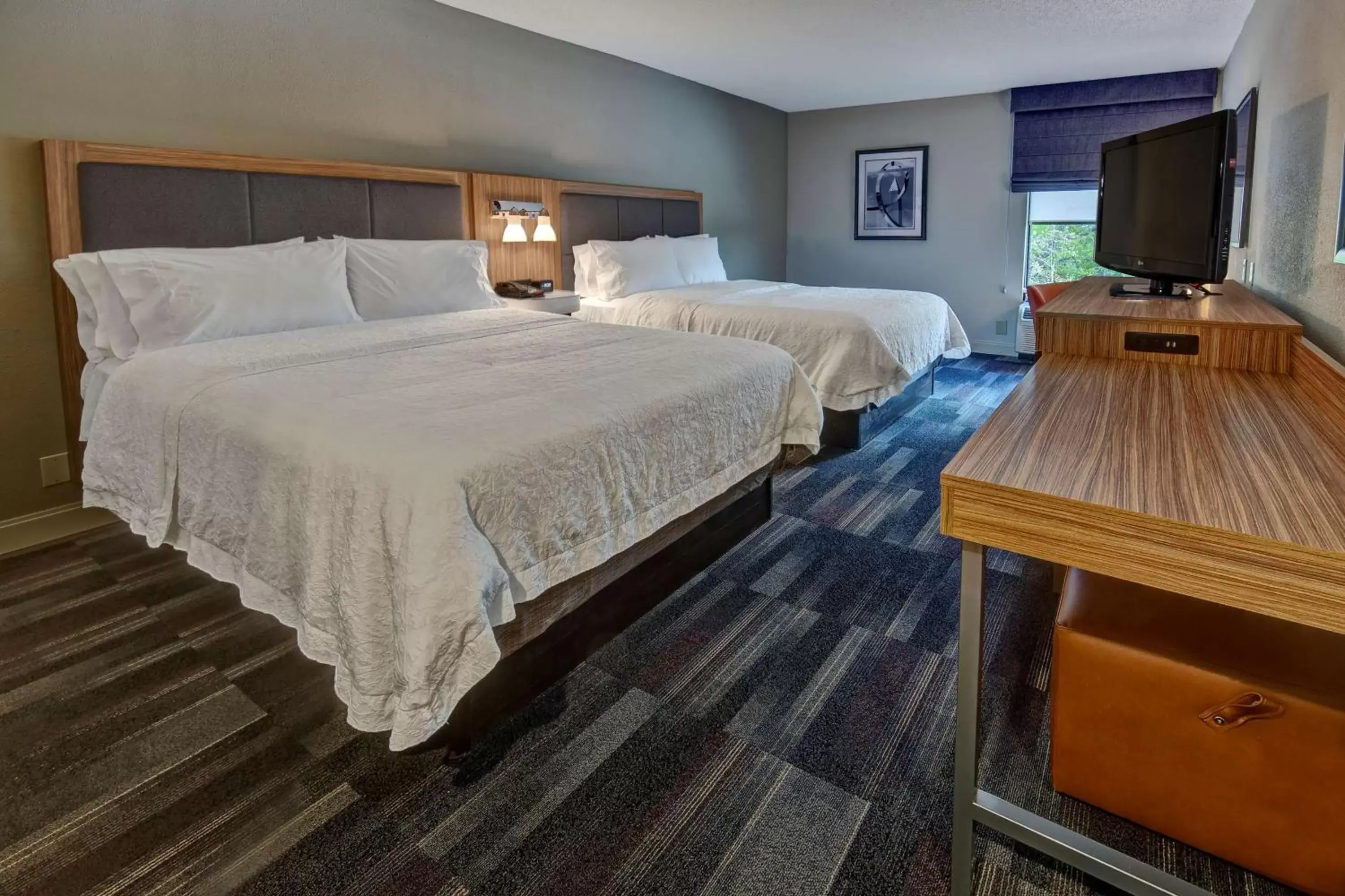 Bedroom, Bed in Hampton Inn Dumfries/Quantico