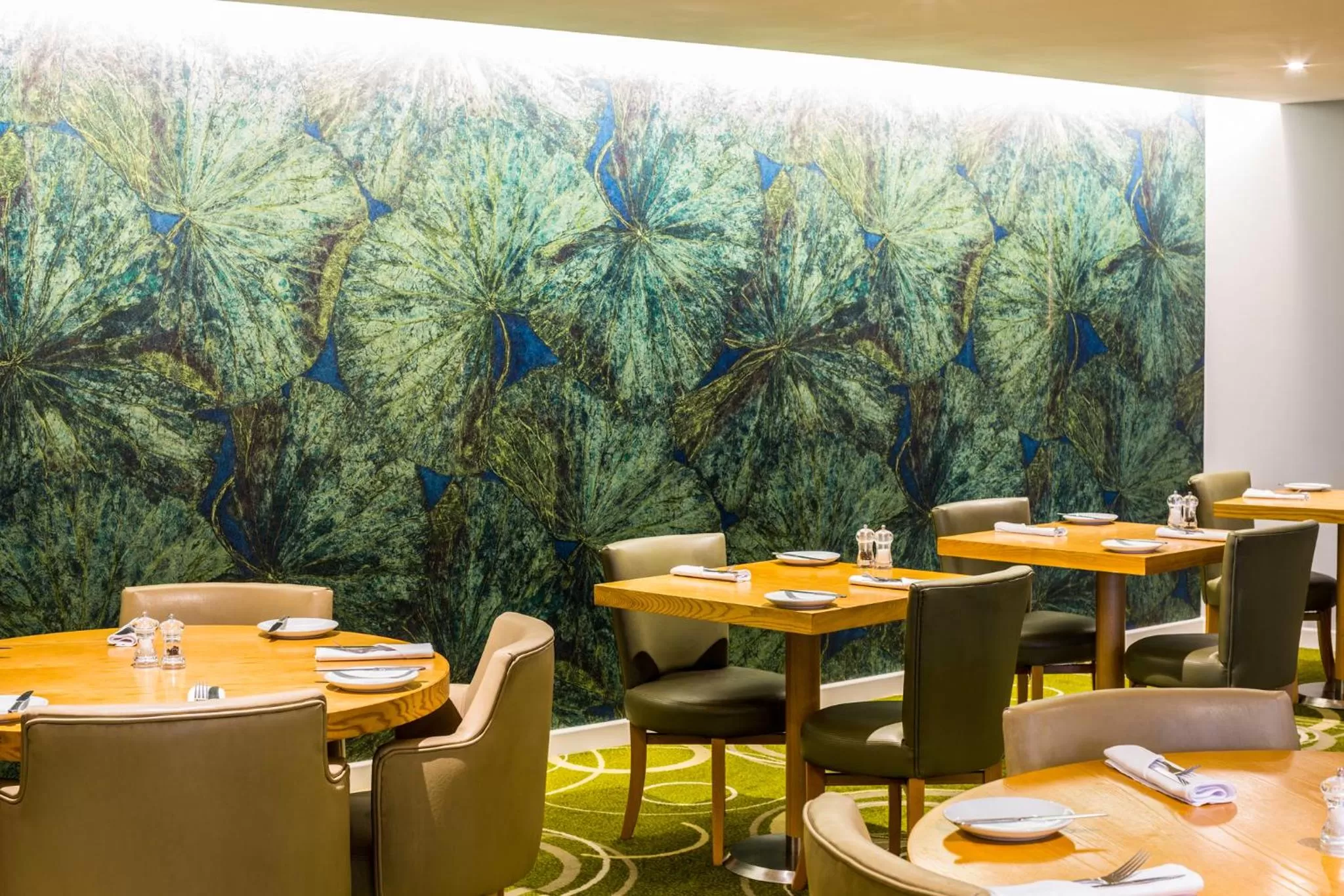 Restaurant/places to eat in Mercure Newbury West Grange Hotel