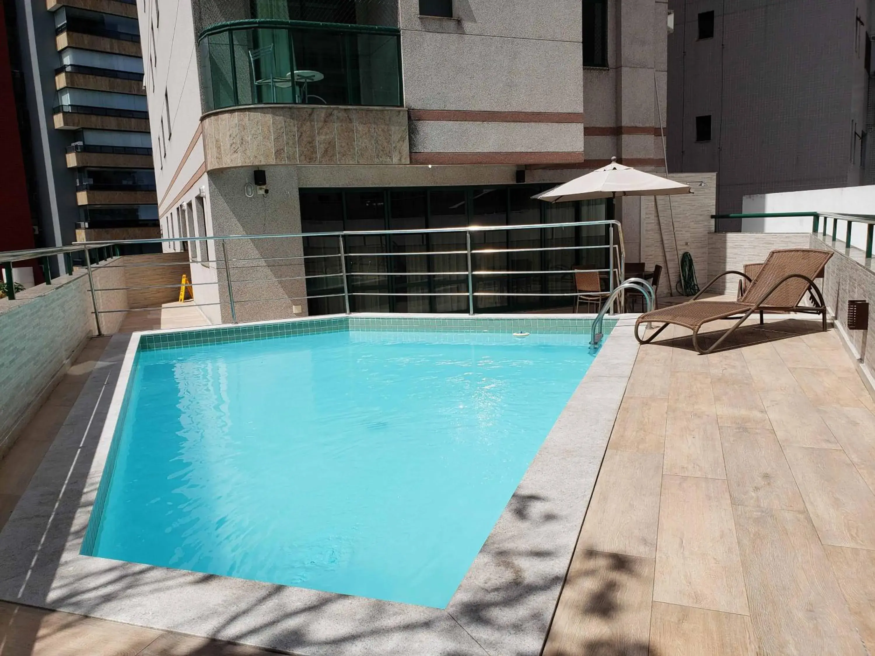 Swimming Pool in Hotel Costa Victória