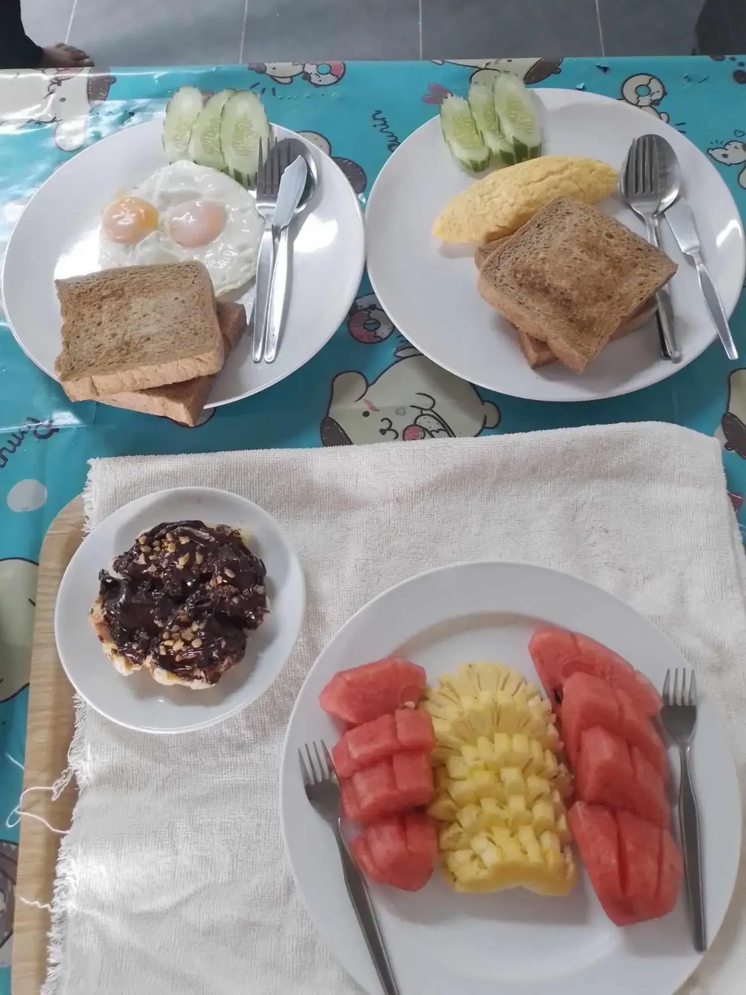 Breakfast in BaanPhong Lanta