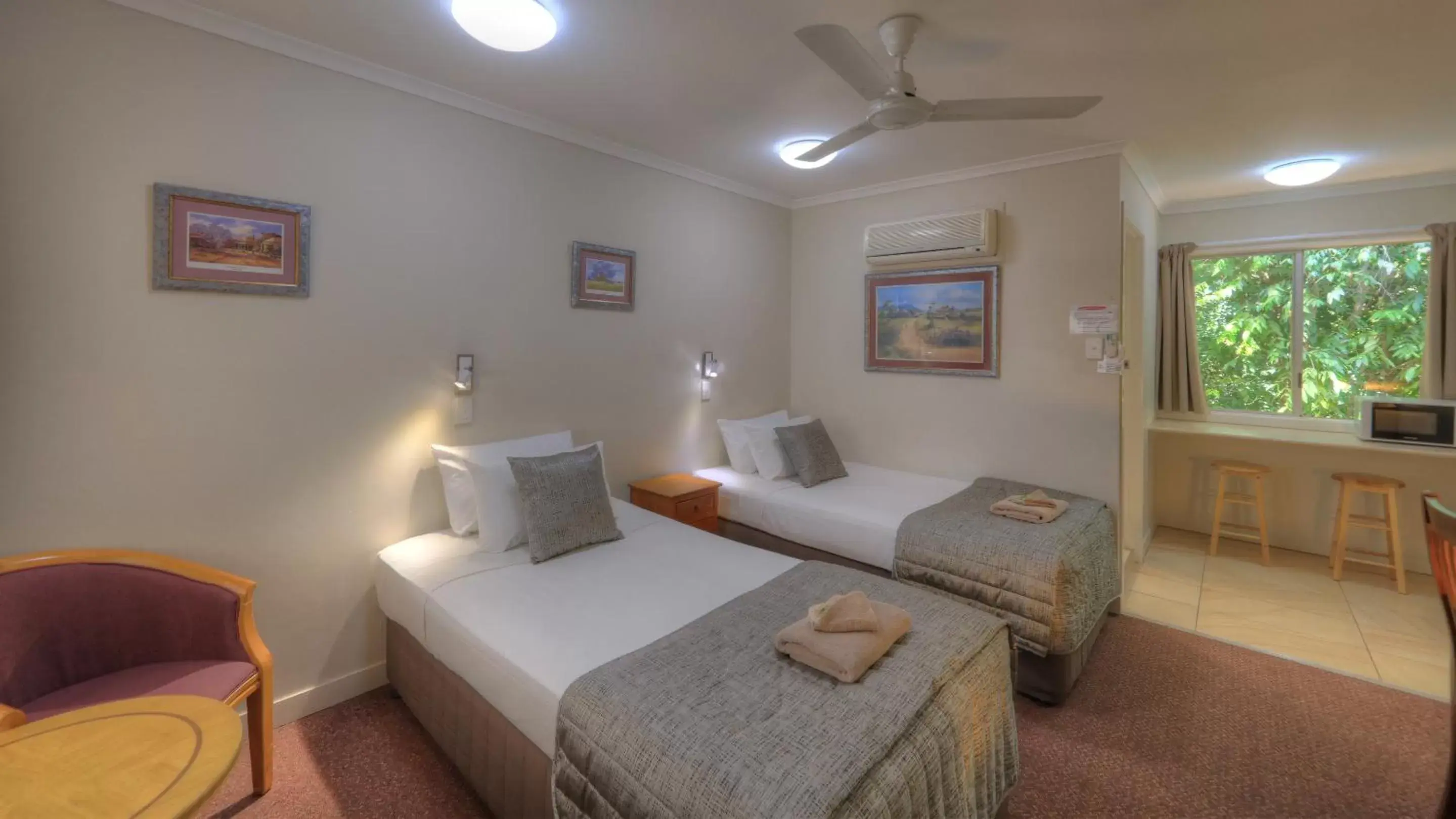 Deluxe Twin Room in Atherton Hinterland Motel