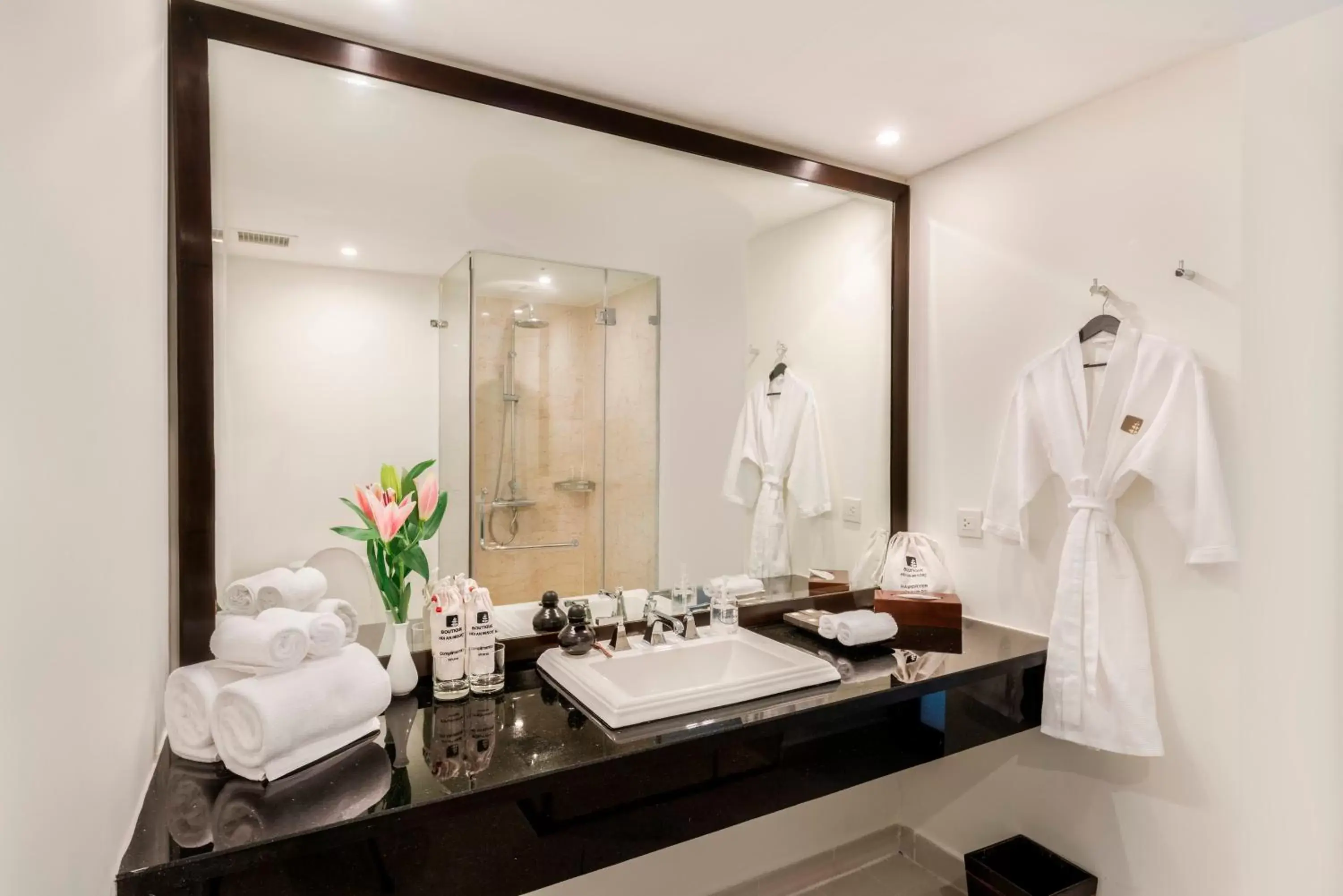 Bathroom, Coffee/Tea Facilities in Boutique Hoi An Resort