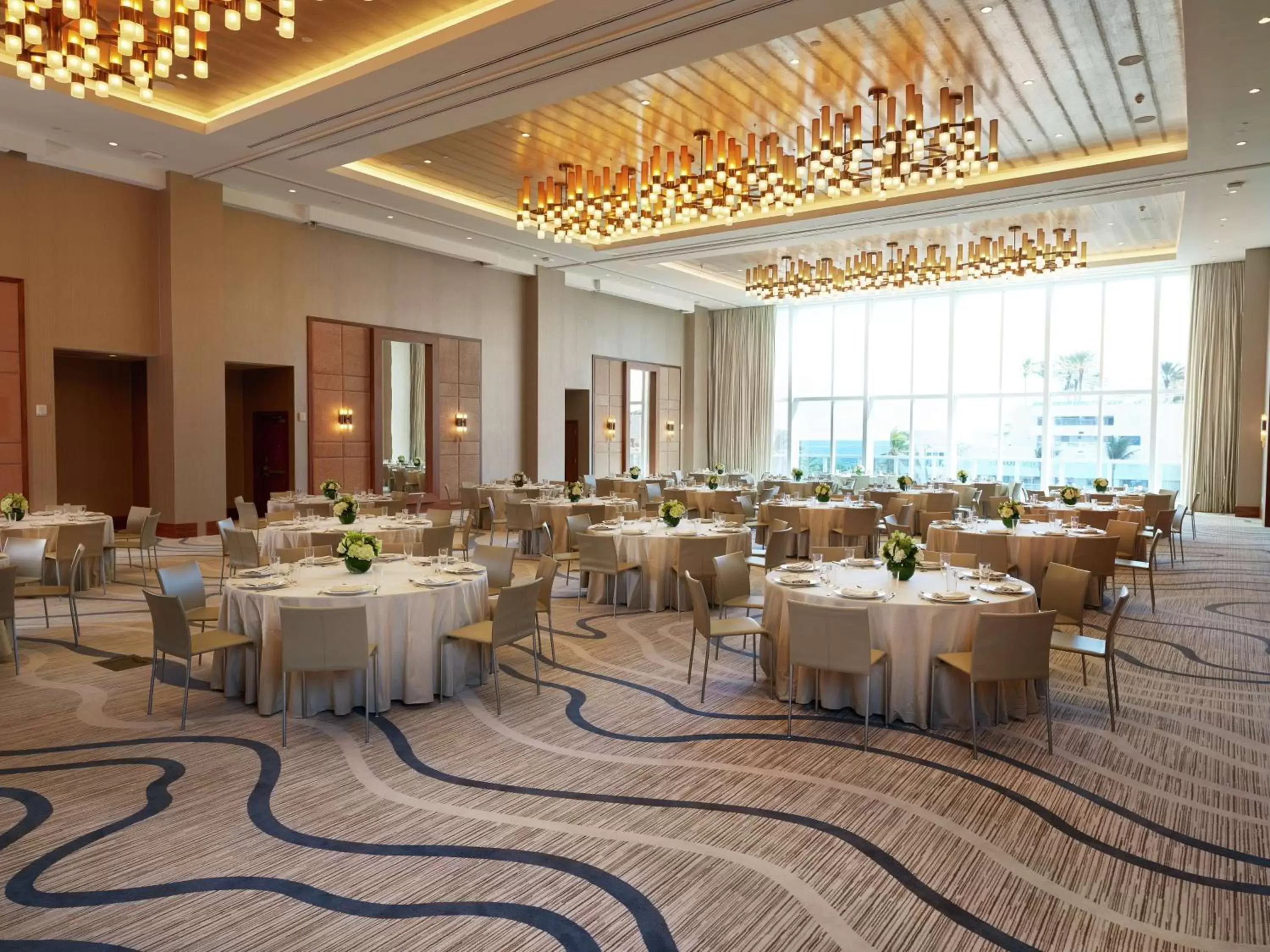 Meeting/conference room, Restaurant/Places to Eat in Conrad Fort Lauderdale Beach