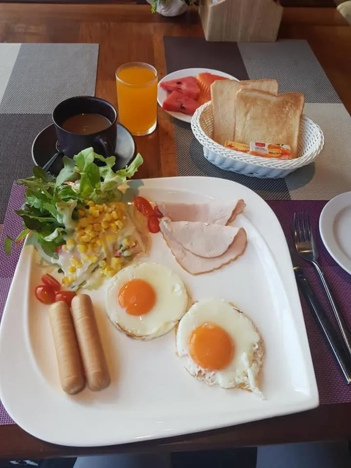 Continental breakfast in Tonaoi Grand Hotel