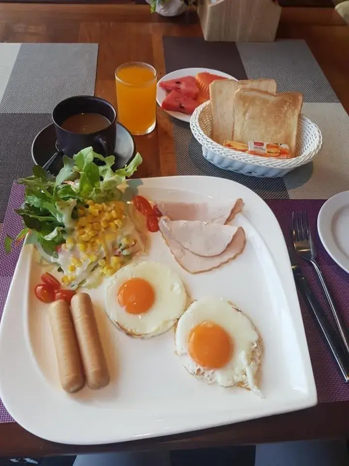 Continental breakfast, Breakfast in TONAOI GRAND HOTEL