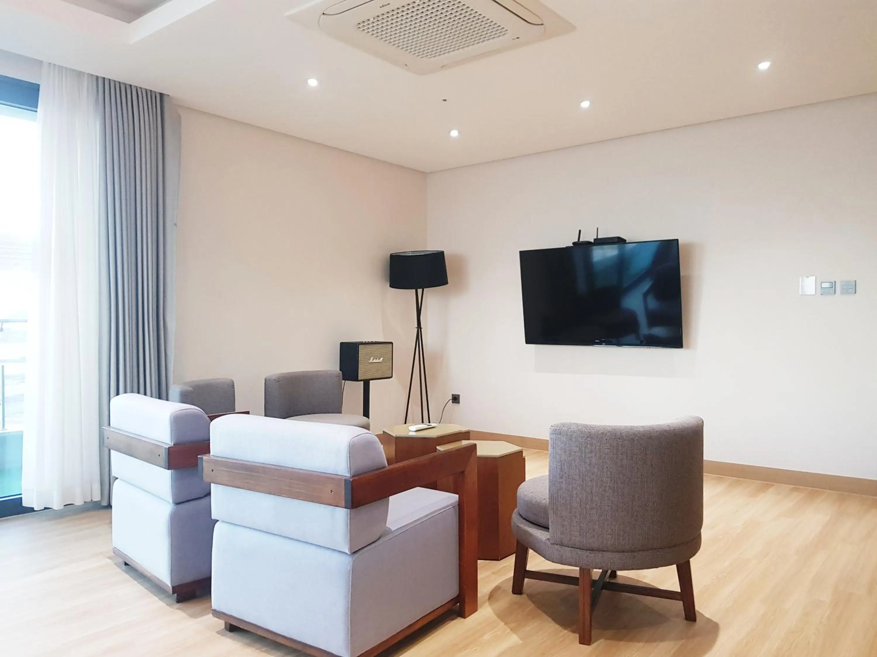 Living room, Seating Area in Attirance Pool Villa & Hotel