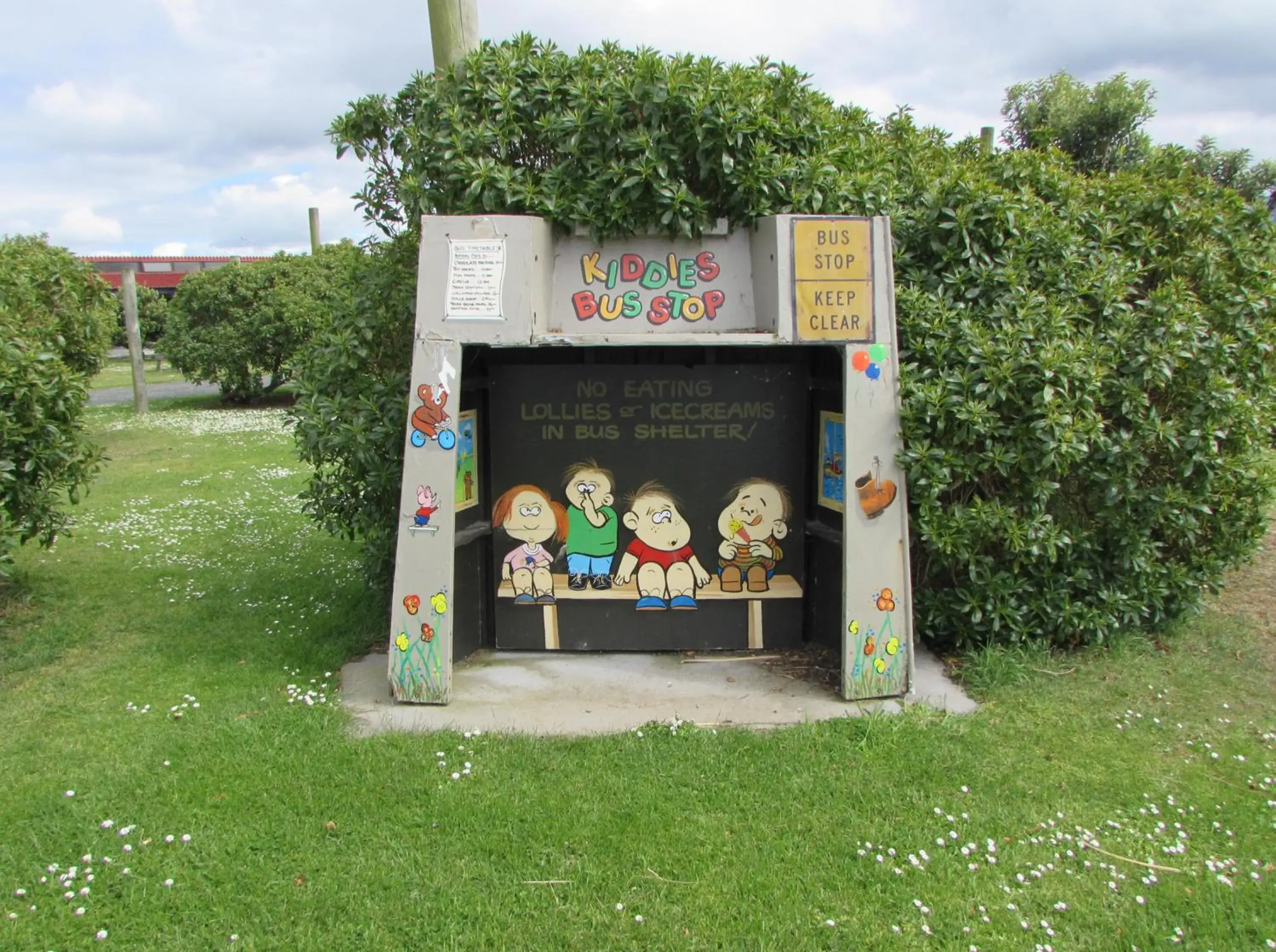 Seating area in Dunedin Holiday Park