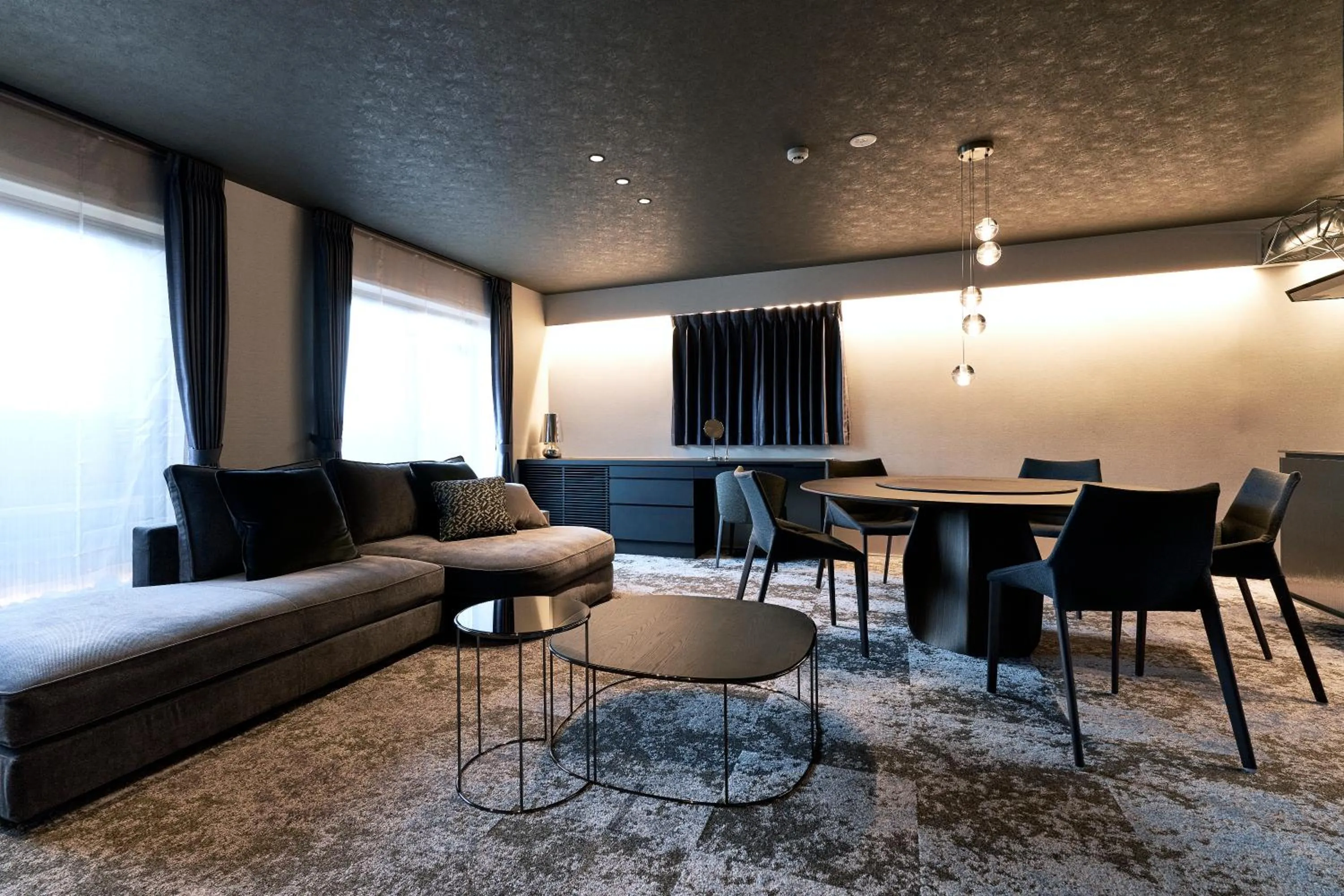 Two-Bedroom Suite in HOTEL MASTAY jingumichi