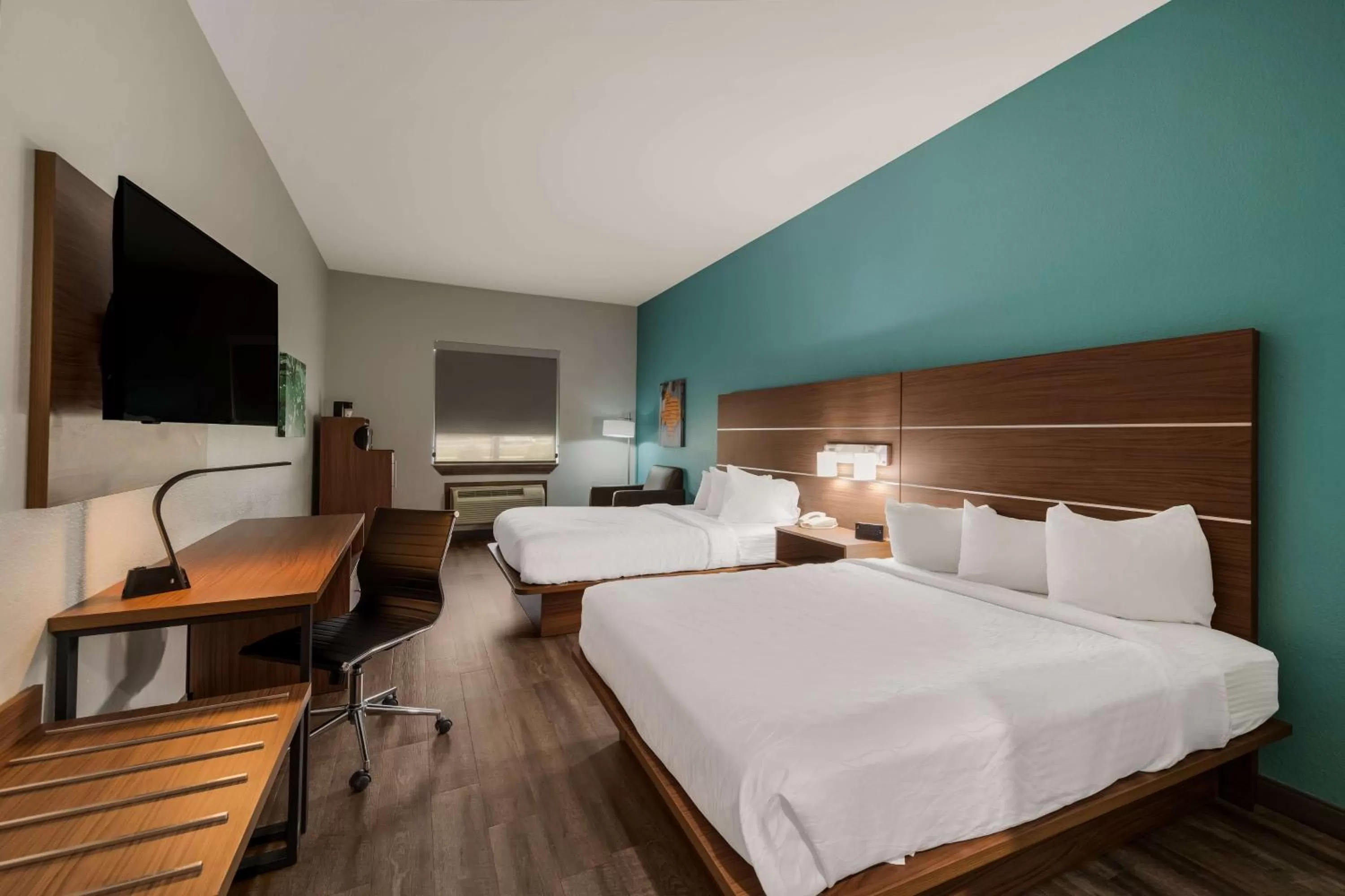 Bedroom, Bed in Best Western Bowie Inn & Suites