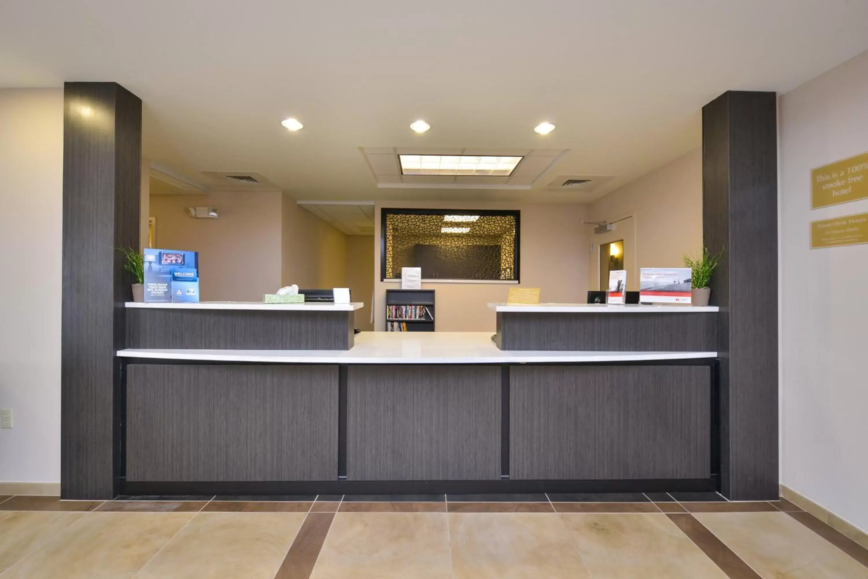 Property building, Lobby/Reception in Candlewood Suites Harrisburg-Hershey, an IHG Hotel