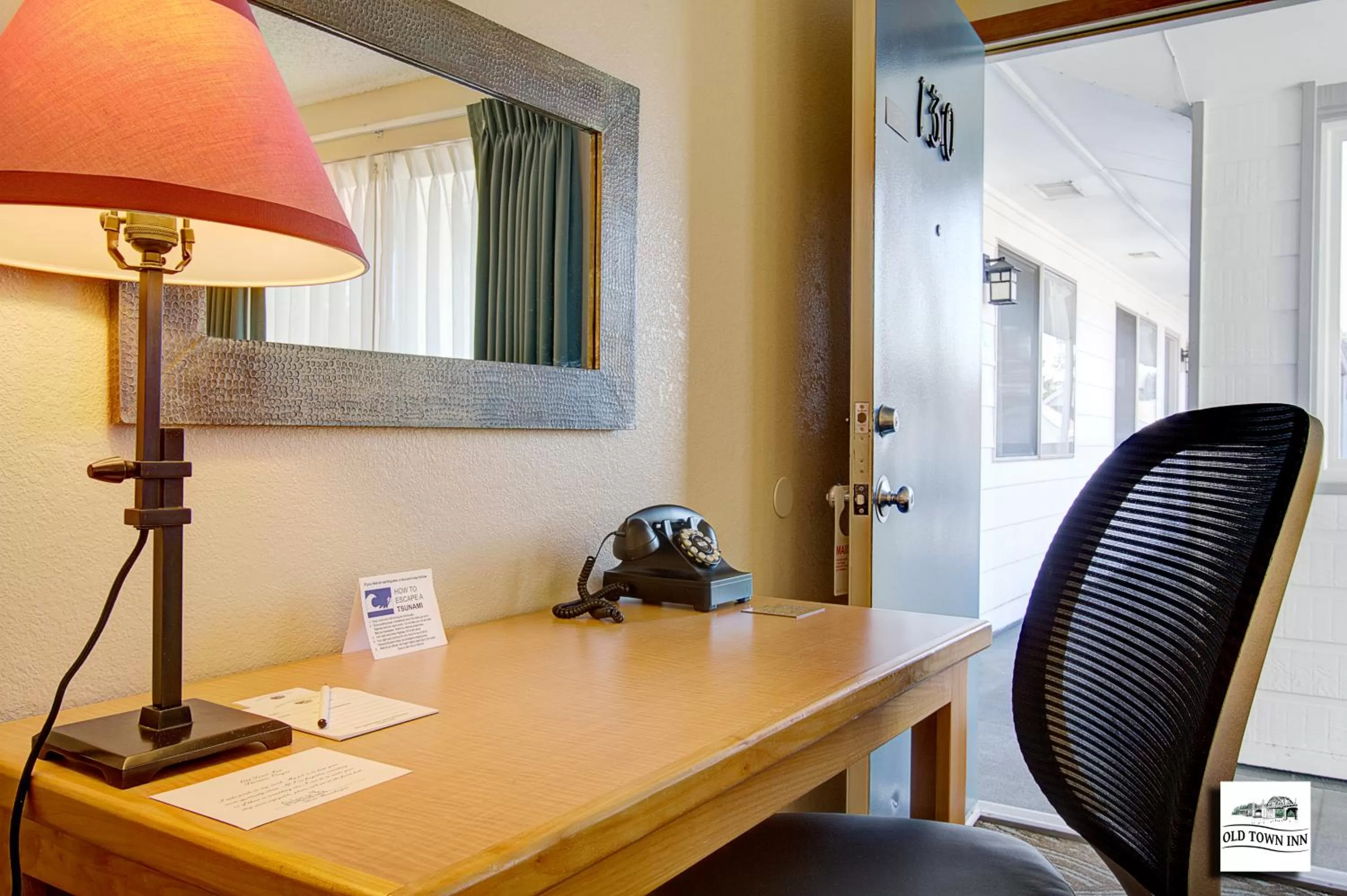 Seating area in Super 8 by Wyndham Florence OR