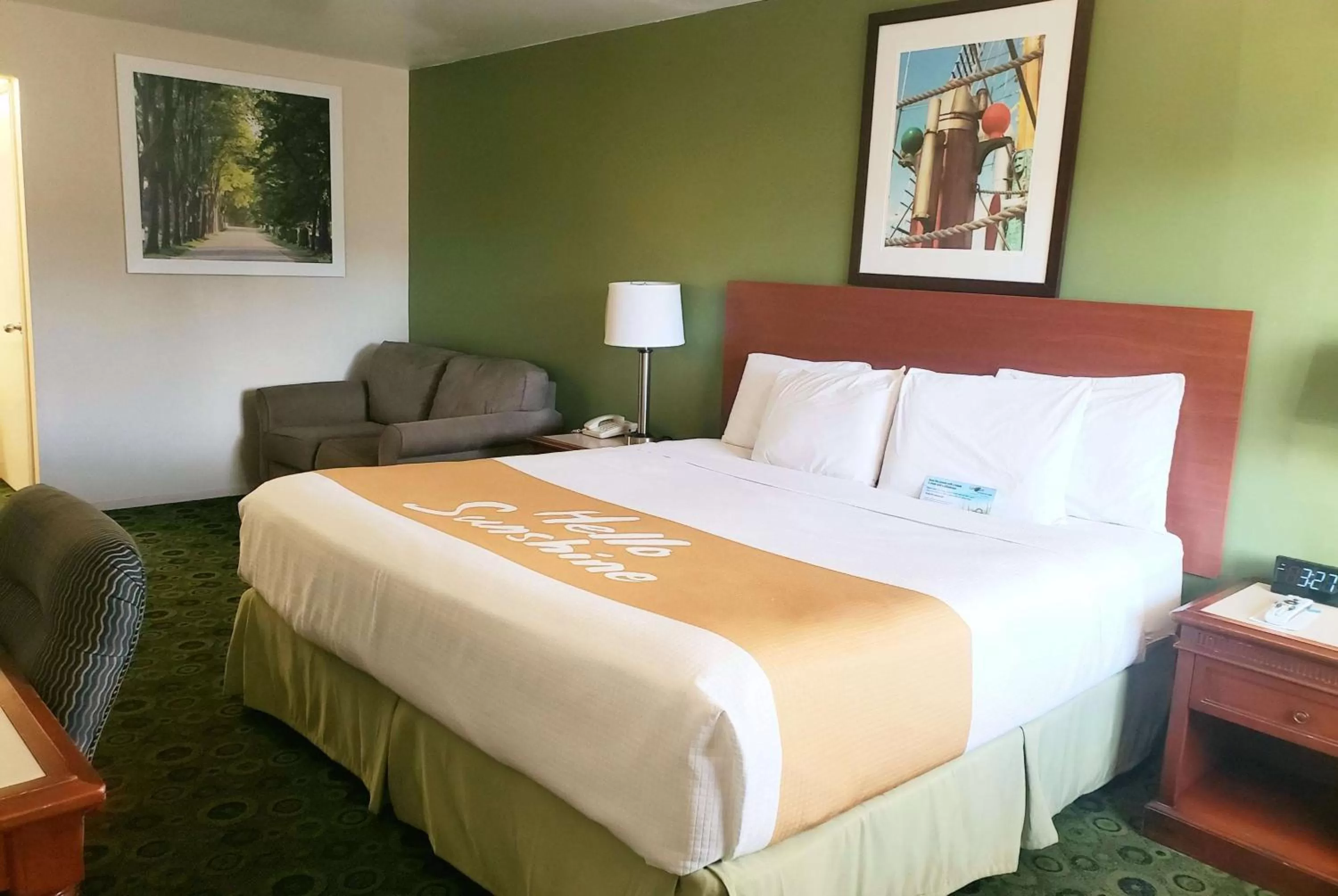Photo of the whole room, Bed in Days Inn by Wyndham Westley