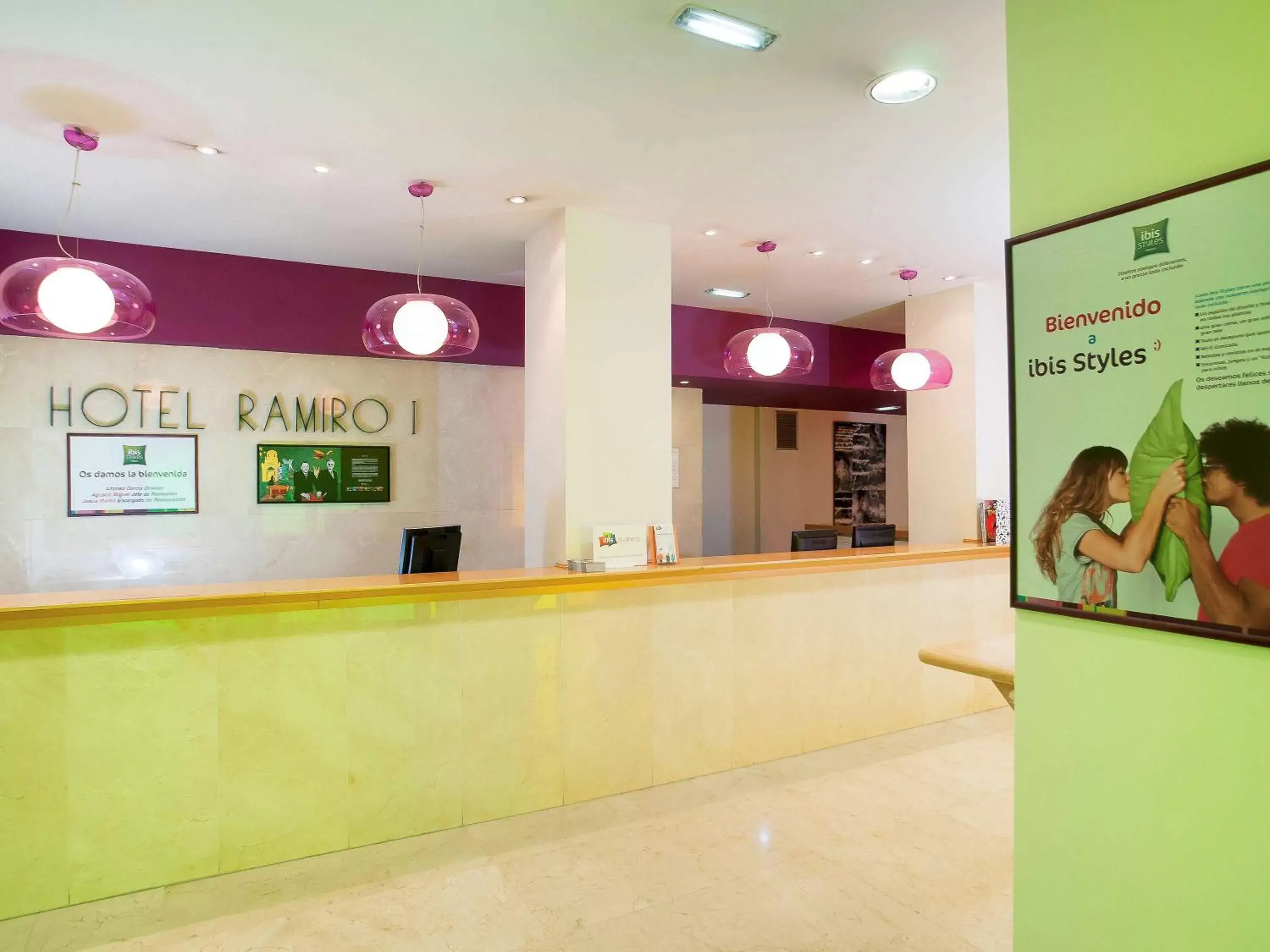 Property building, Lobby/Reception in Ibis Styles Zaragoza Ramiro I