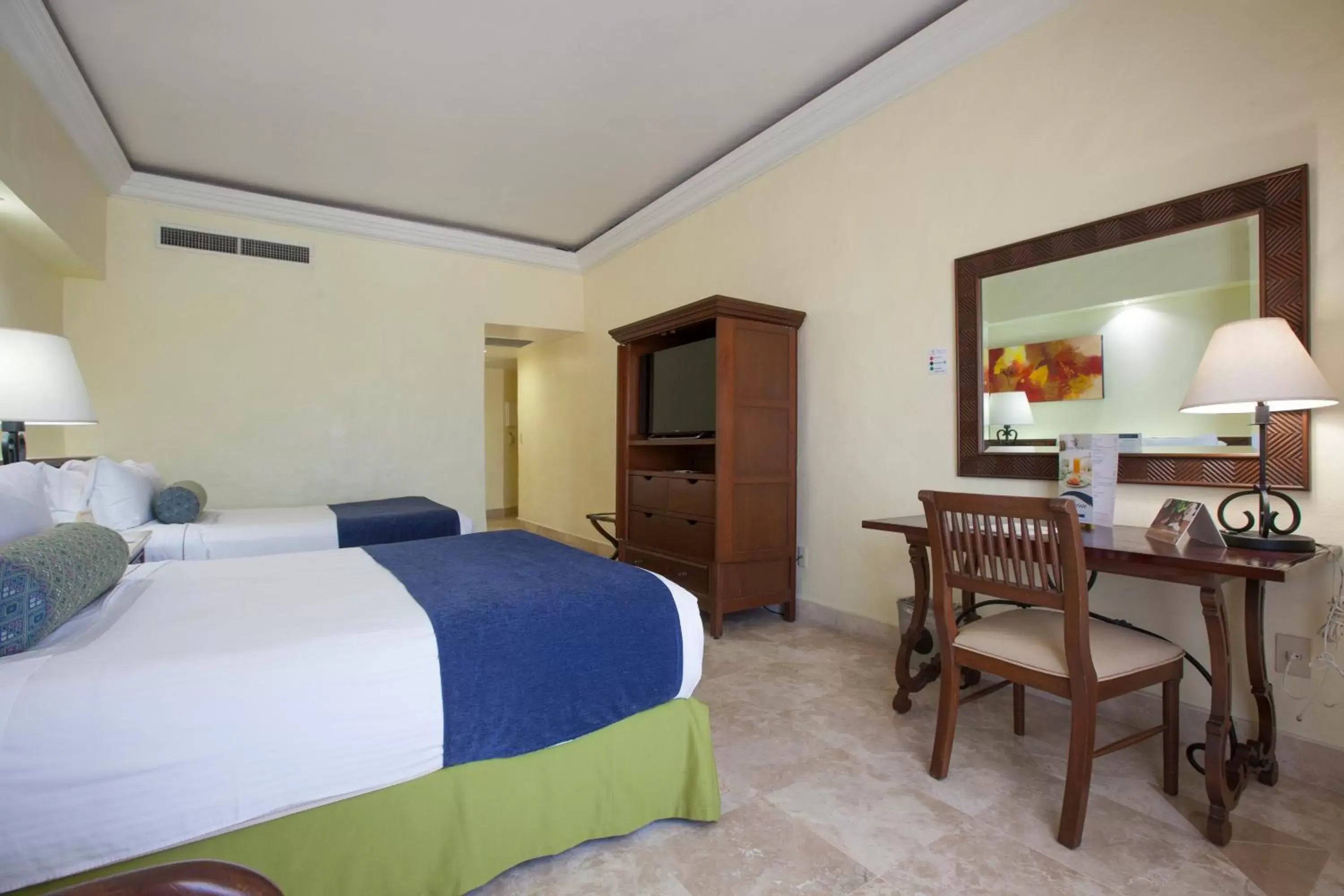 Bed in Royal Villas Resort