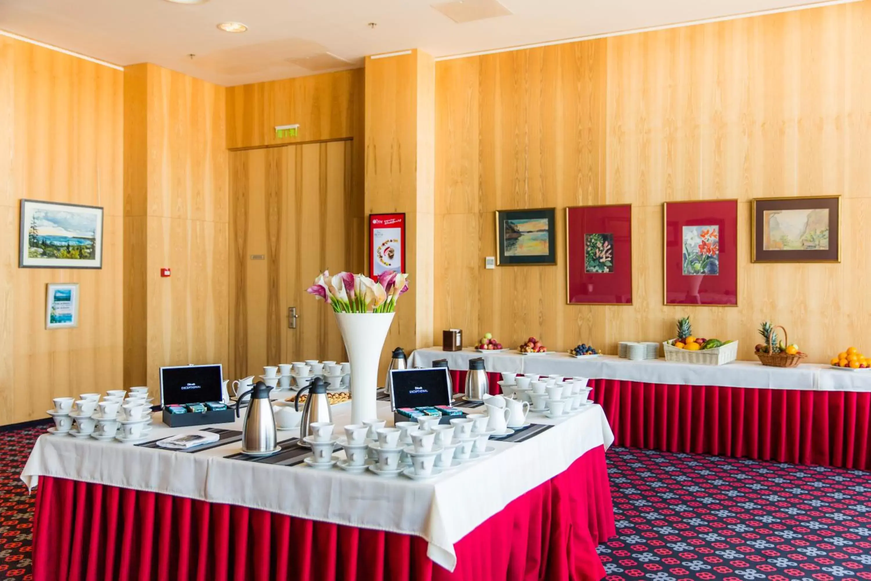 Business facilities, Restaurant/Places to Eat in Hestia Hotel Europa