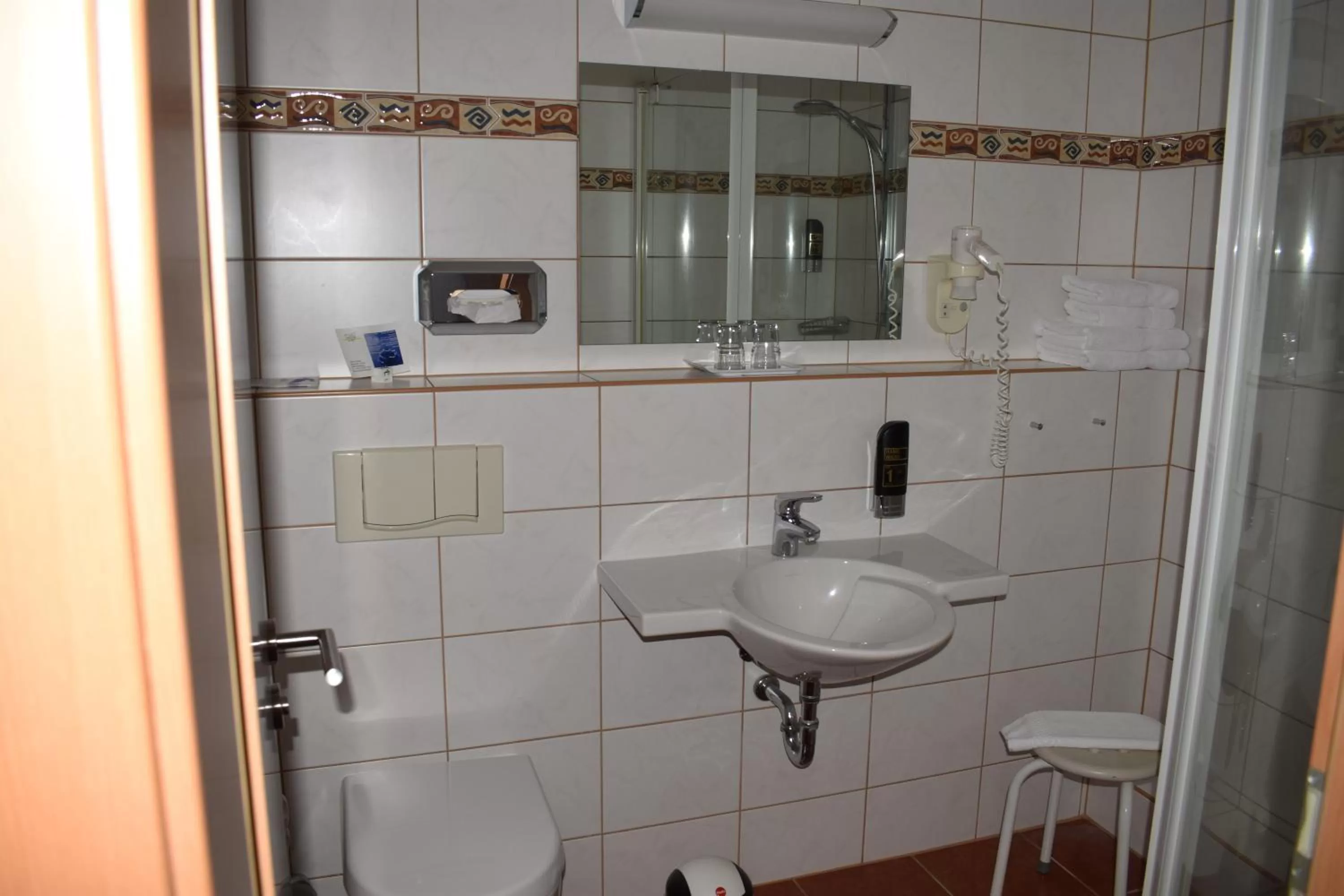 Bathroom in Hotel garni "Am Hafen"