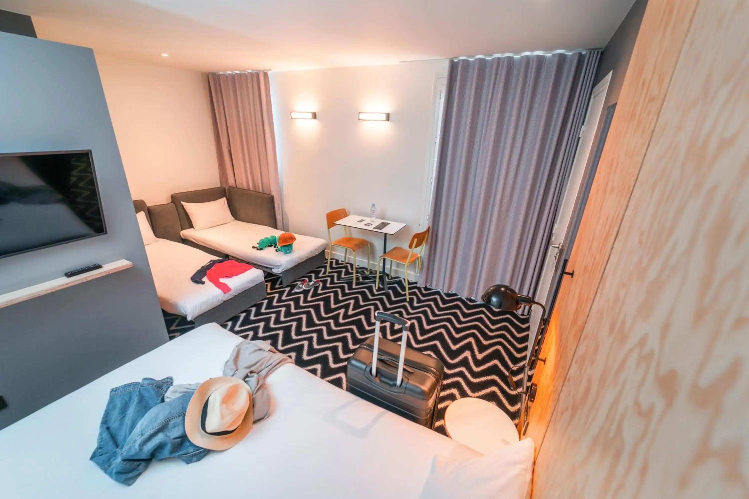 Photo of the whole room, Bed in Ibis Styles Paris Place d'Italie - Butte Aux Cailles