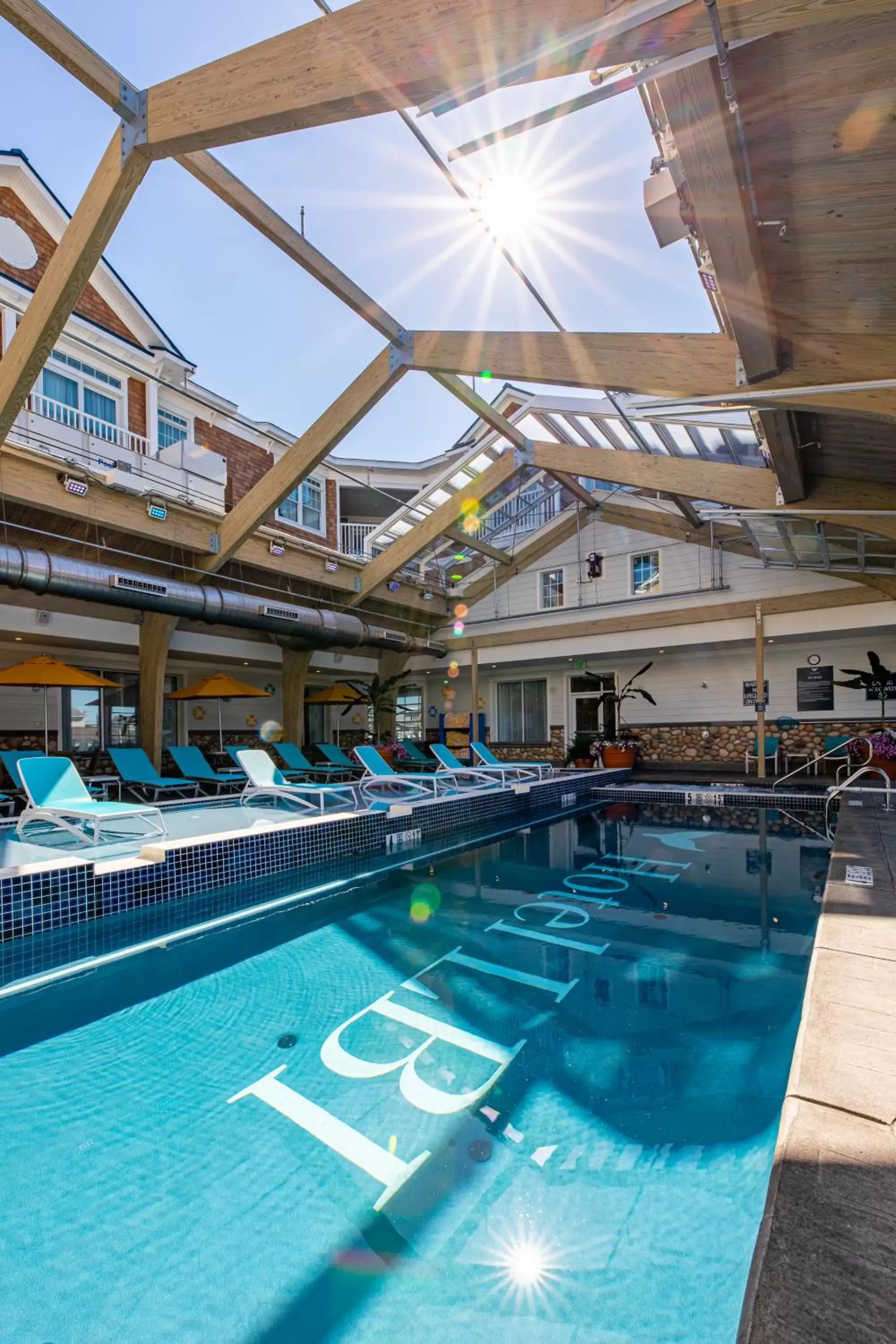 Swimming Pool in Hotel LBI