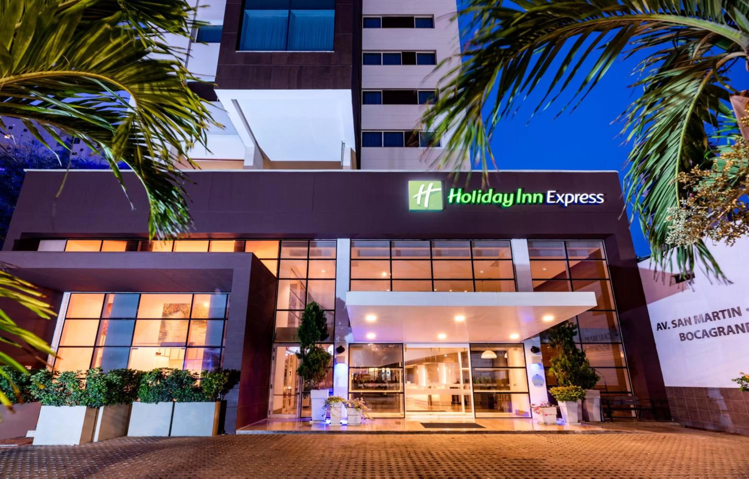Property building in Holiday Inn Express - Cartagena Bocagrande by IHG