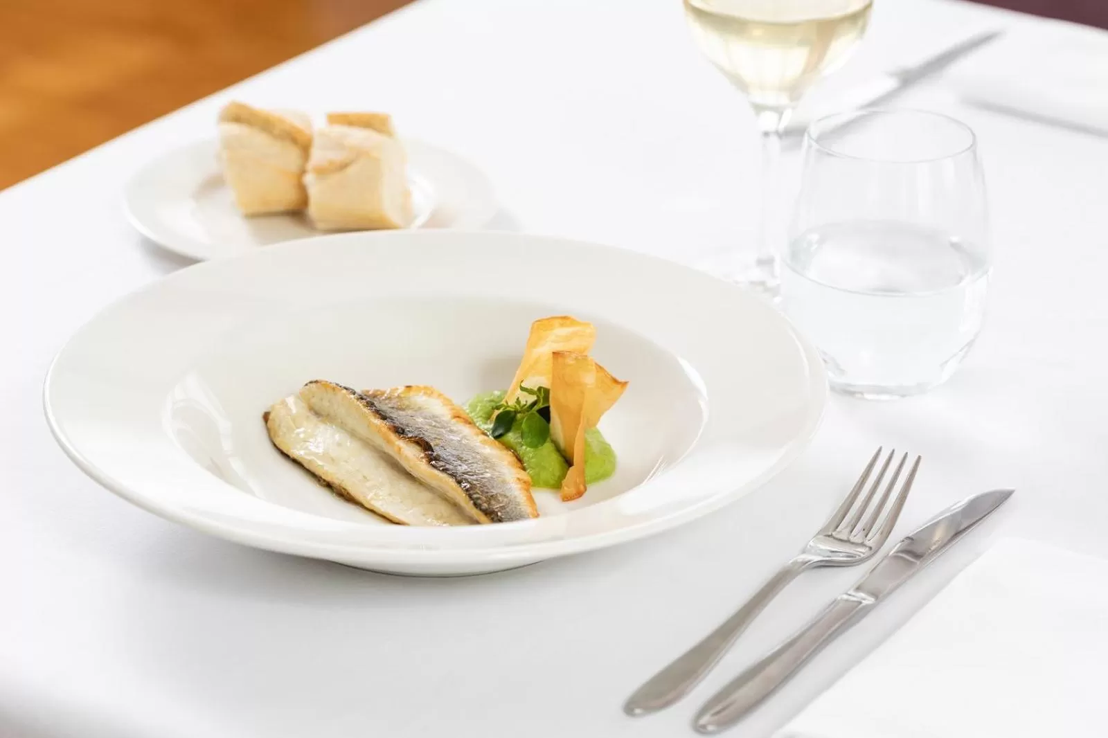 Restaurant/places to eat in Hotel de l'Isard