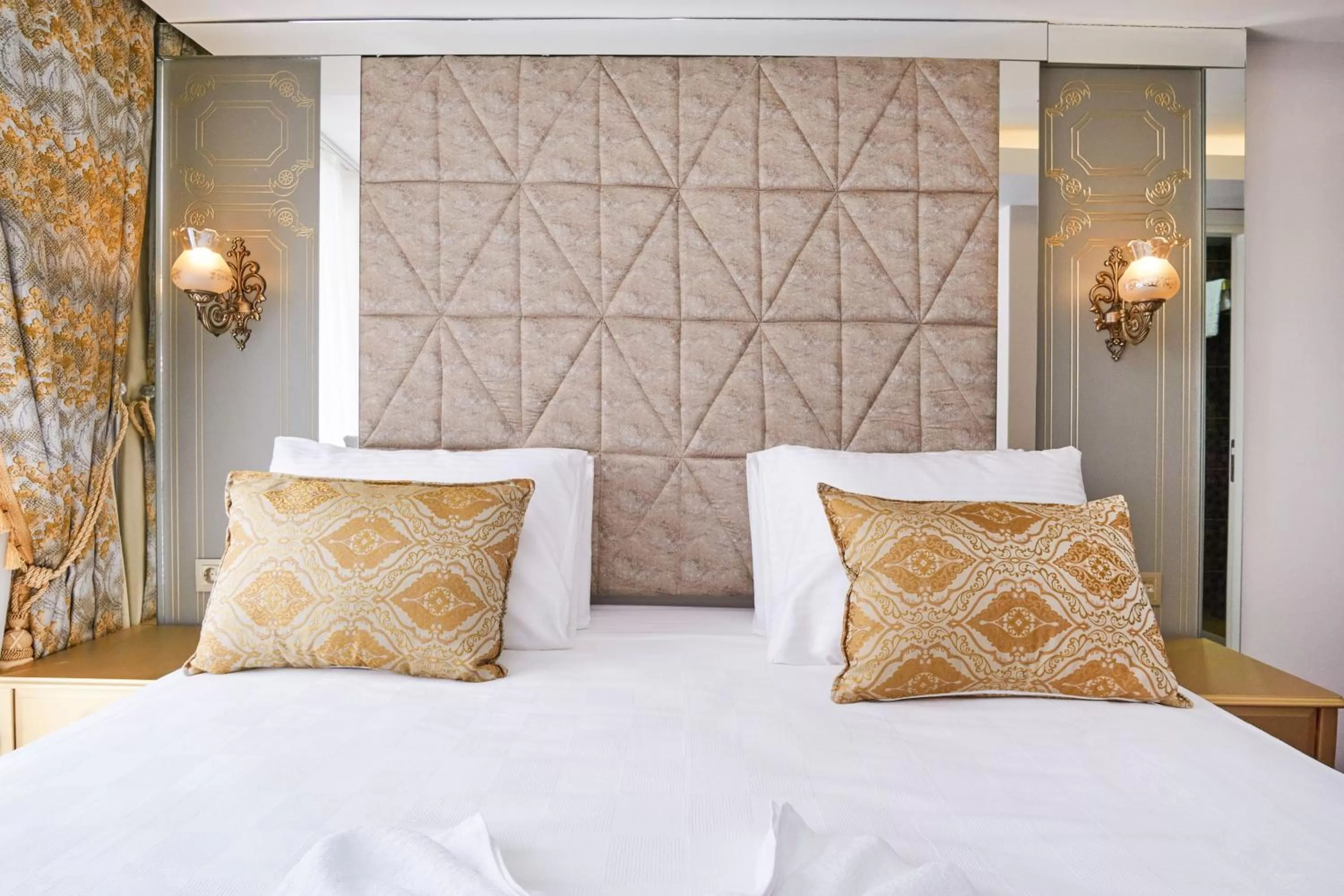 Bed in Sultan Suleyman Palace Hotel & Spa